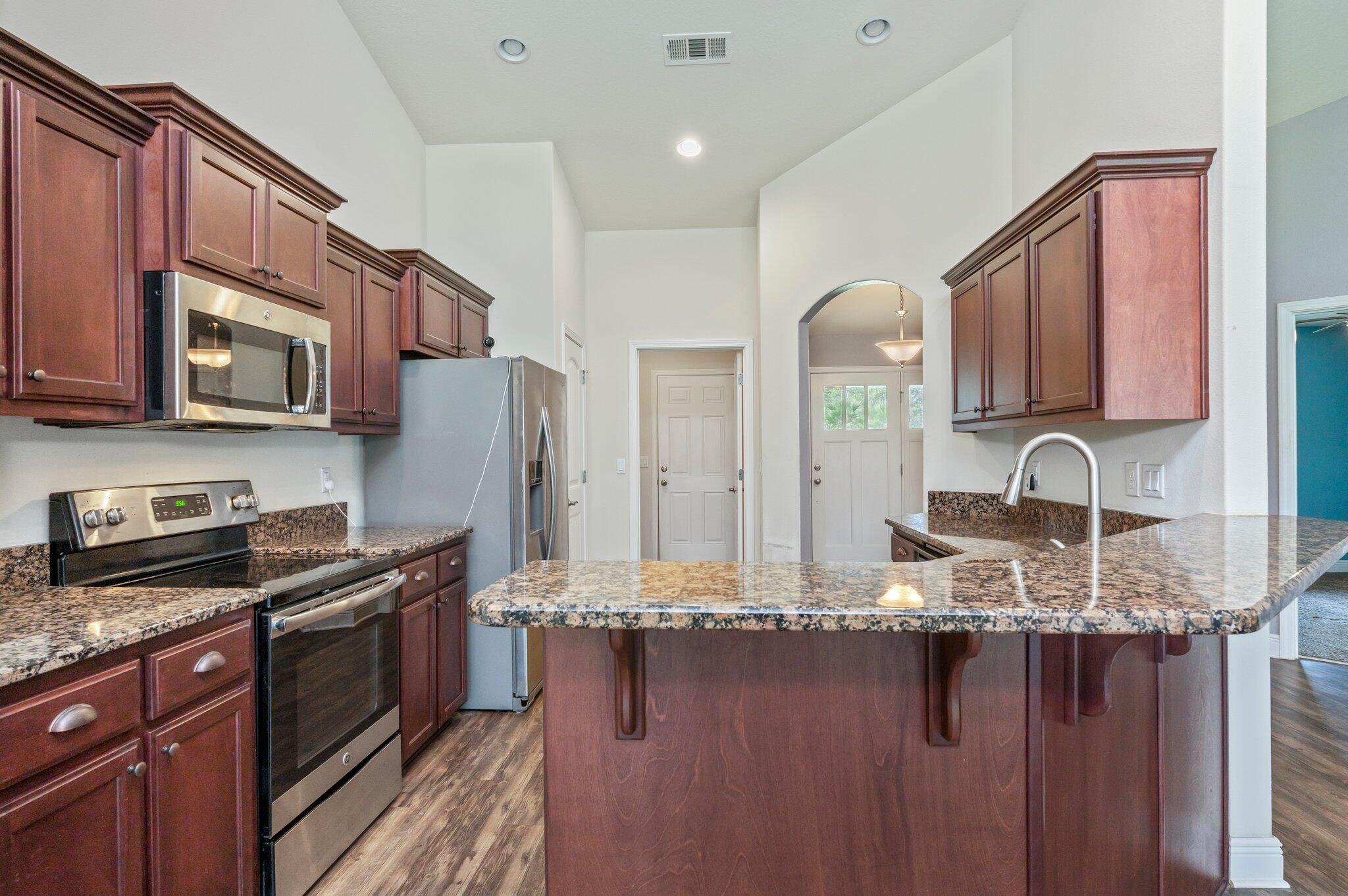 HOLLEY BY THE SEA - Residential