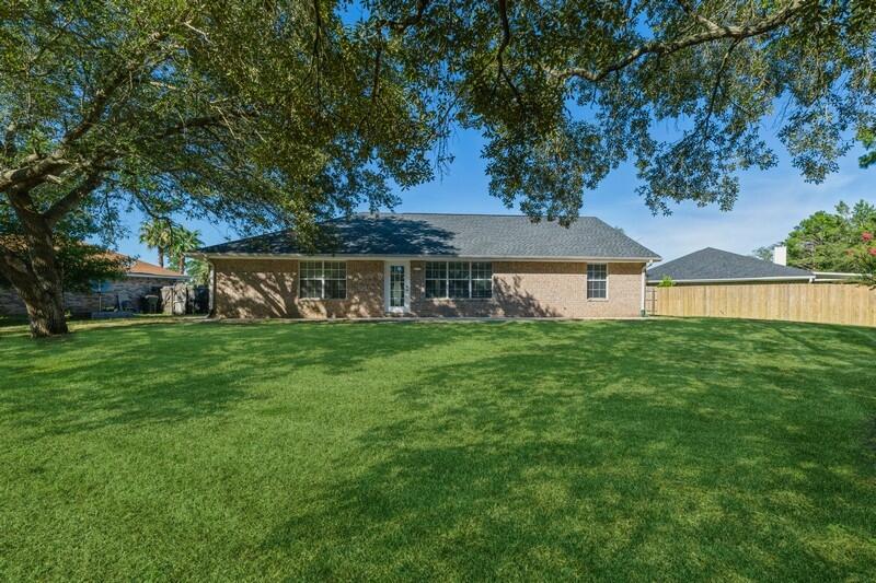 BRIGHTON OAKS - Residential