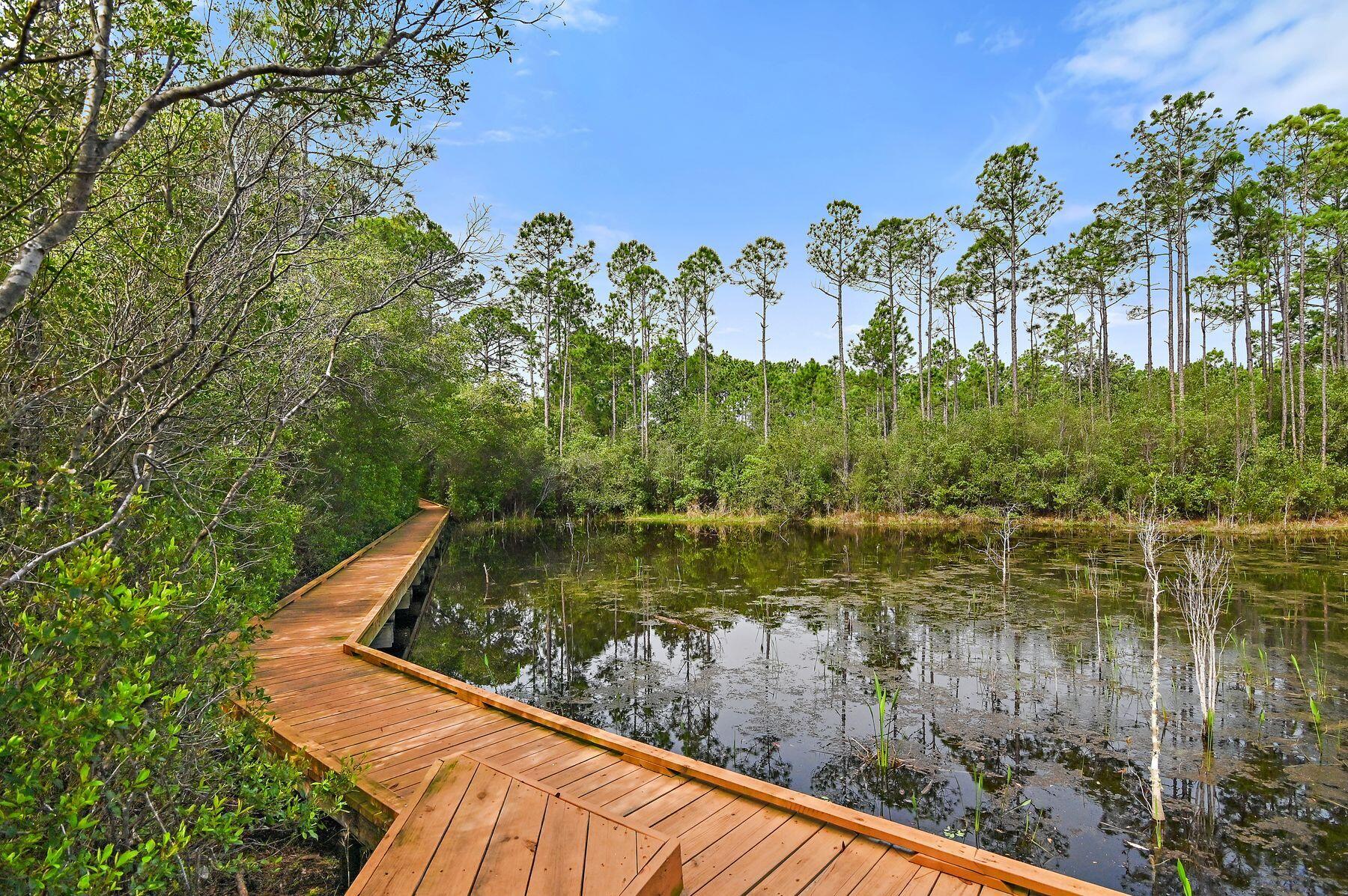 WILD HERON - Residential