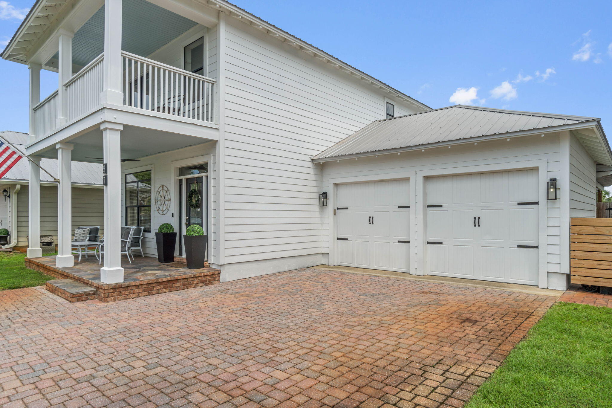 EAGLE BAY - Residential