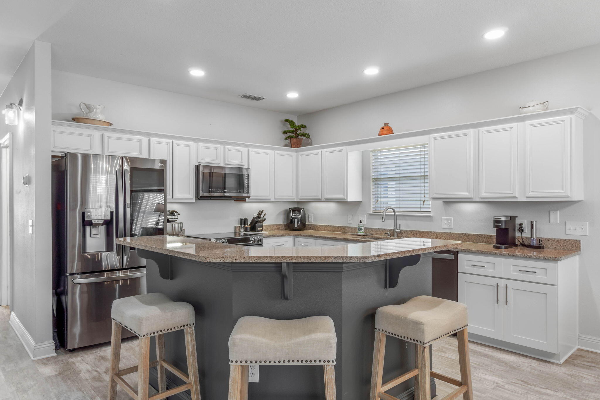 EAGLE BAY - Residential