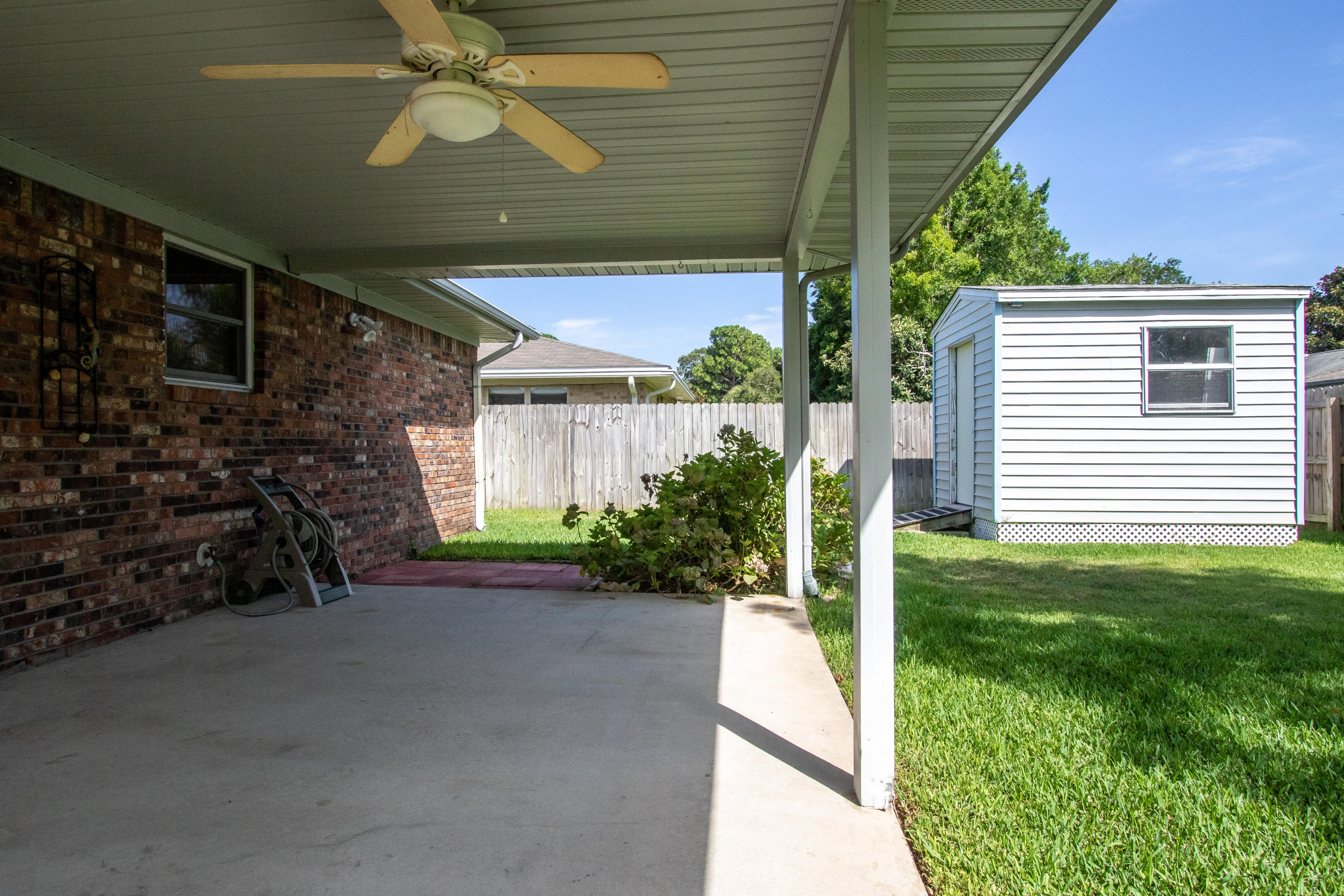 LAKE LORRAINE ESTATES 3 - Residential