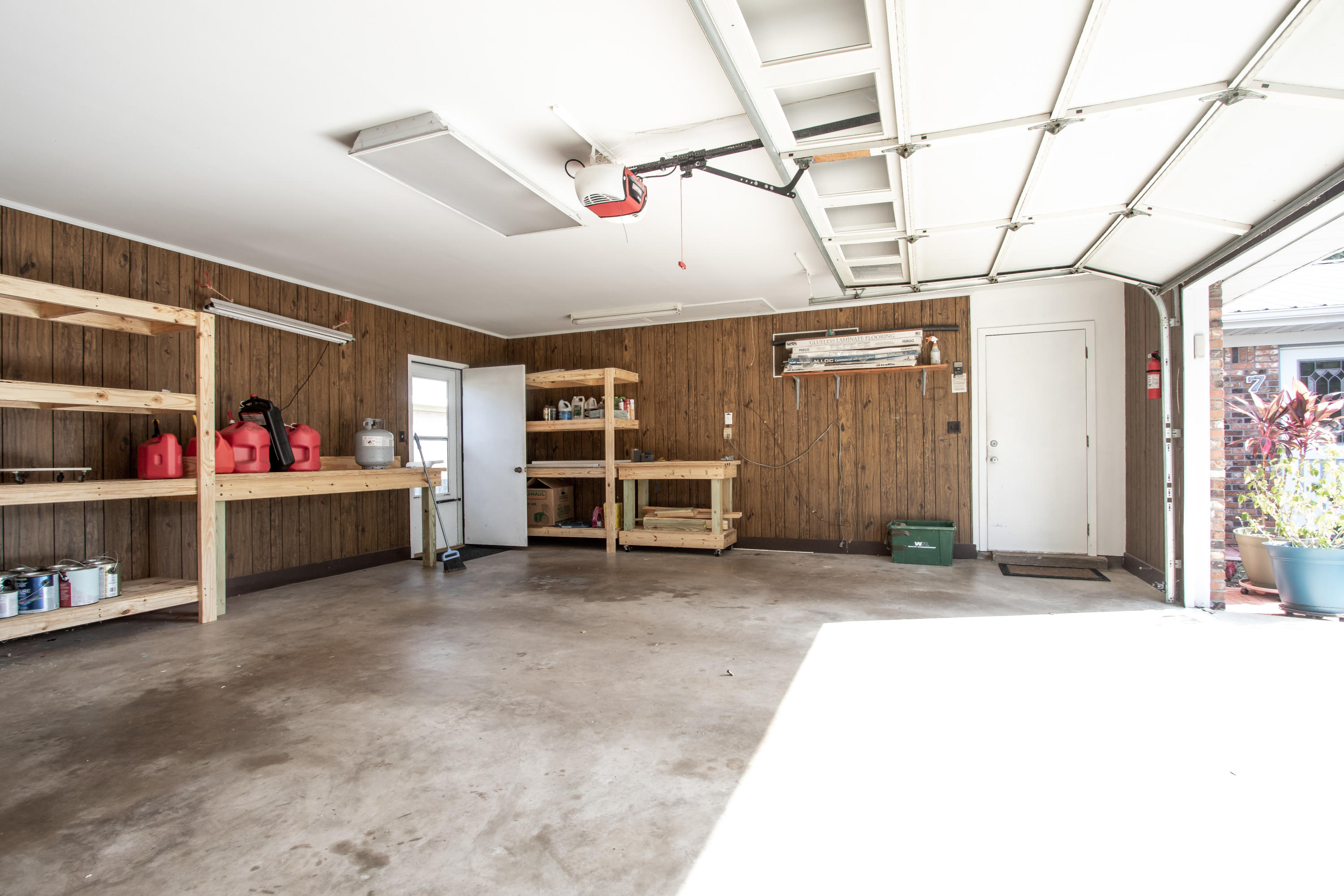 LAKE LORRAINE ESTATES 3 - Residential