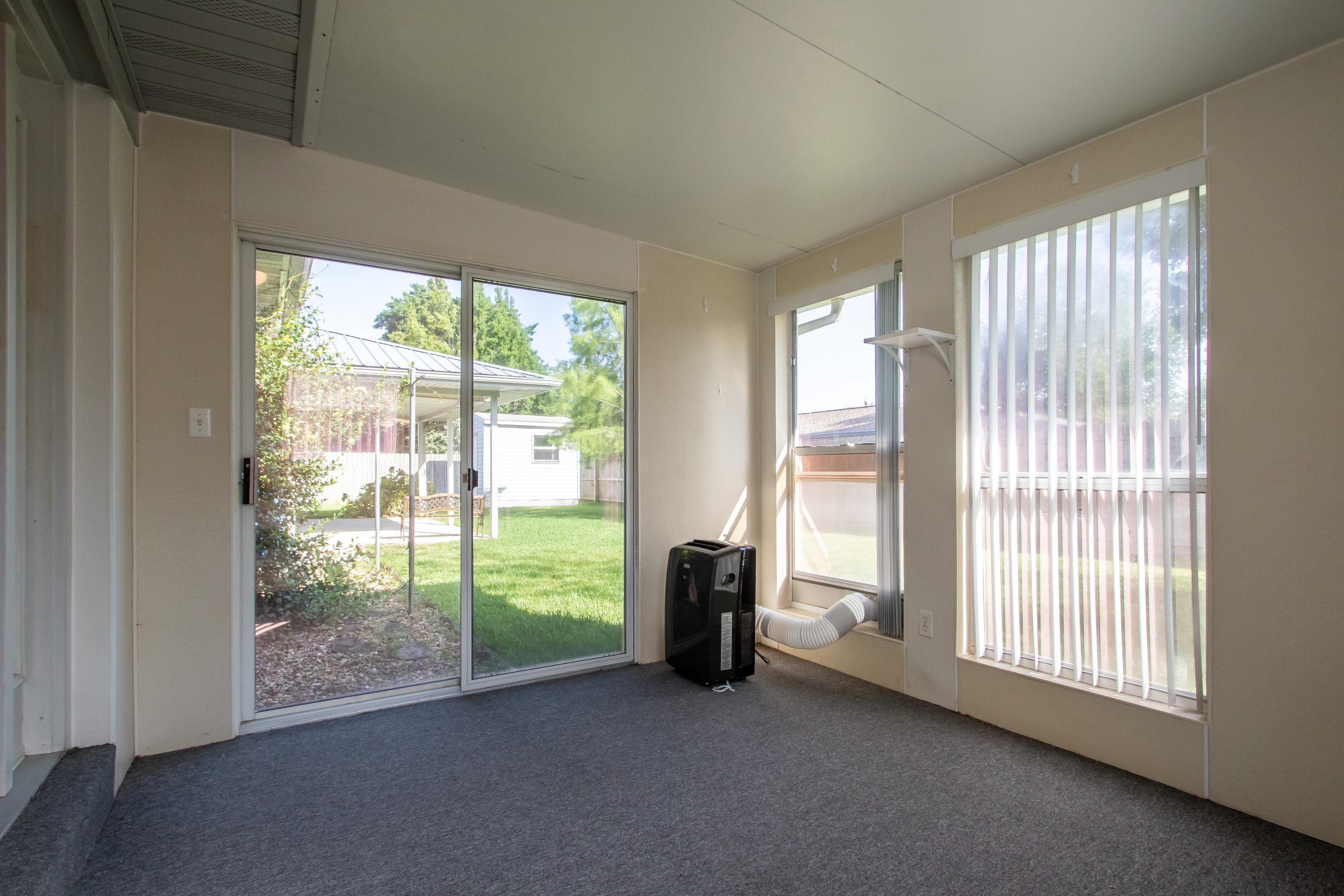 LAKE LORRAINE ESTATES 3 - Residential