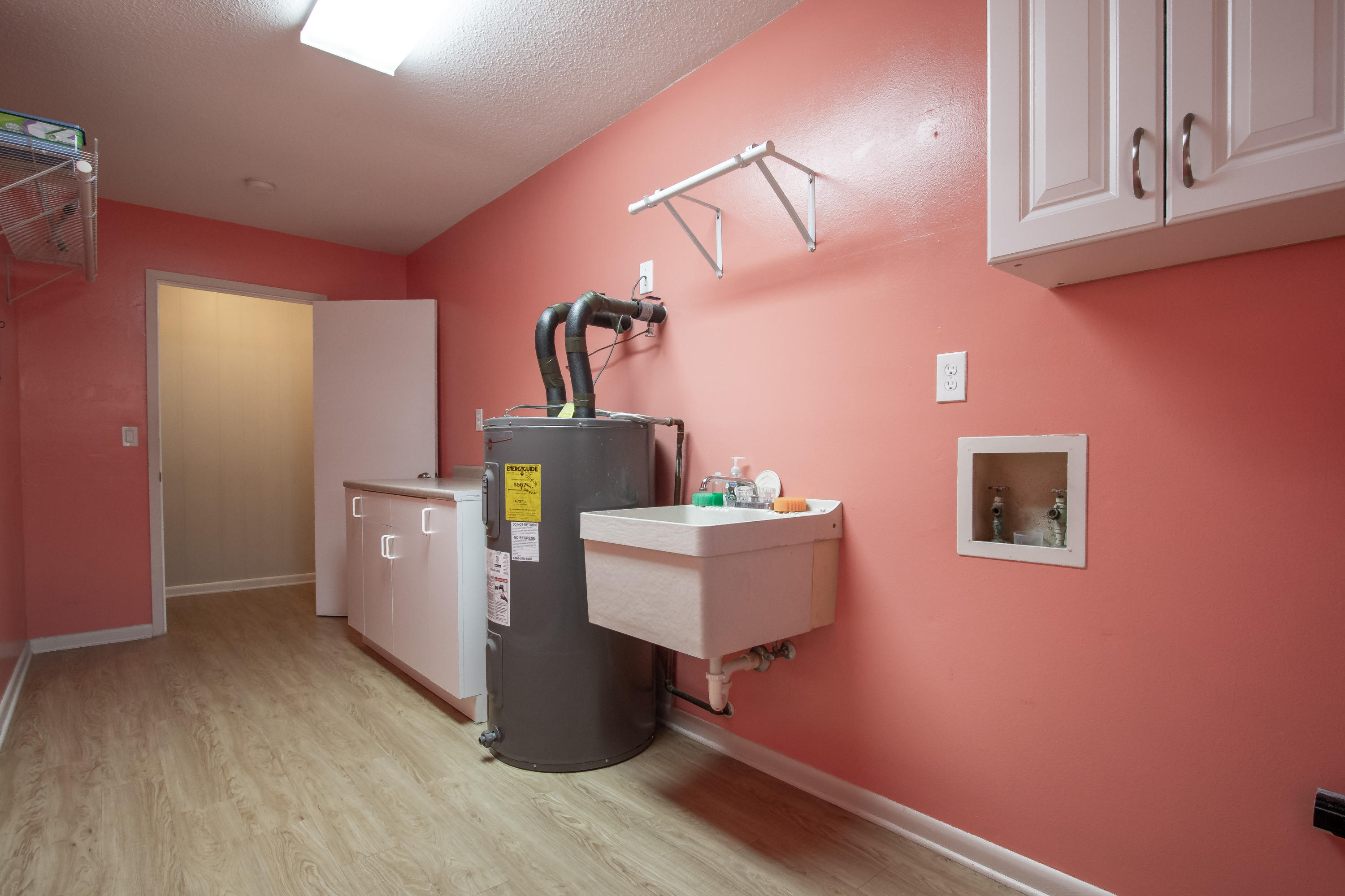 LAKE LORRAINE ESTATES 3 - Residential