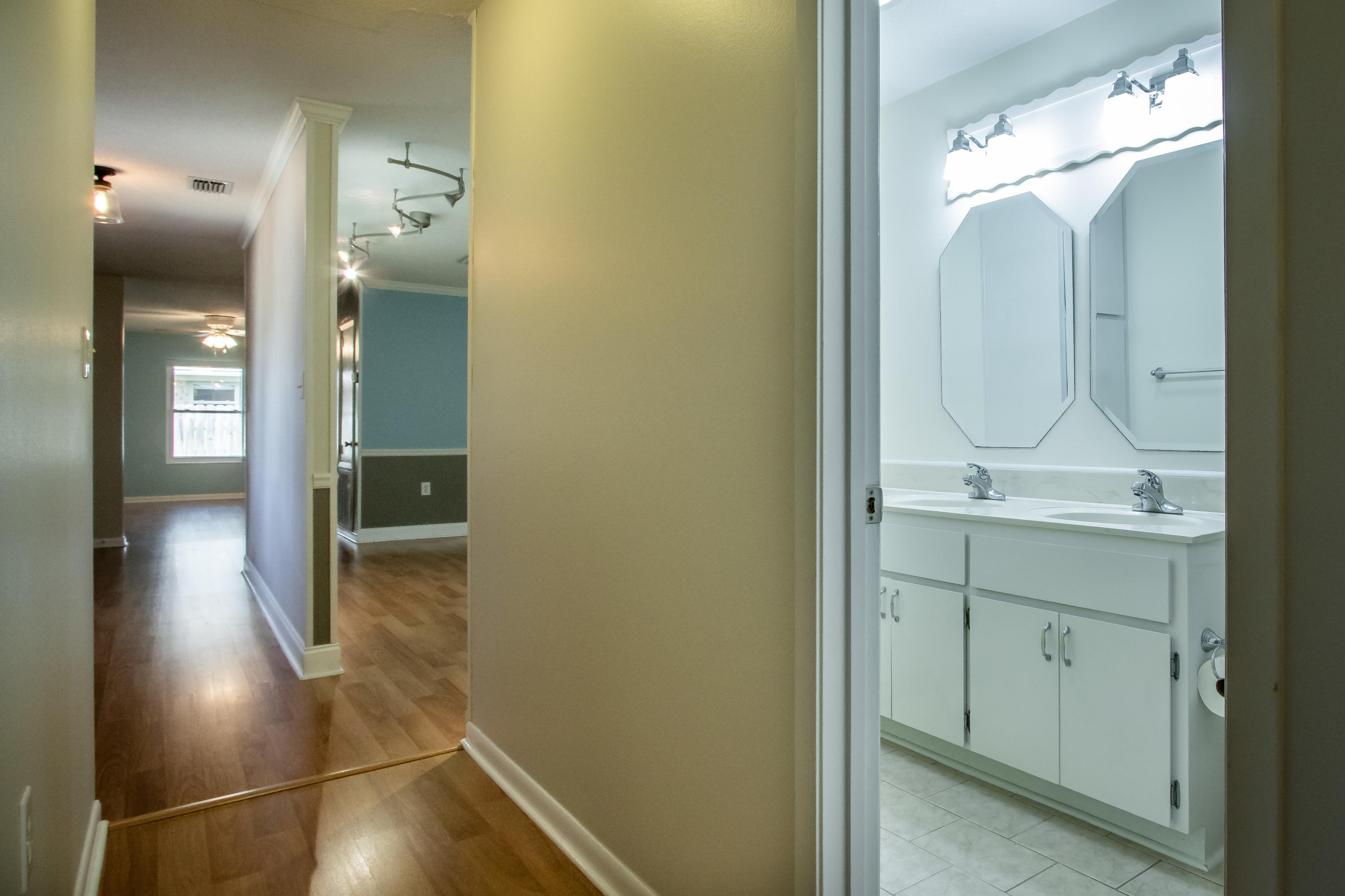 LAKE LORRAINE ESTATES 3 - Residential