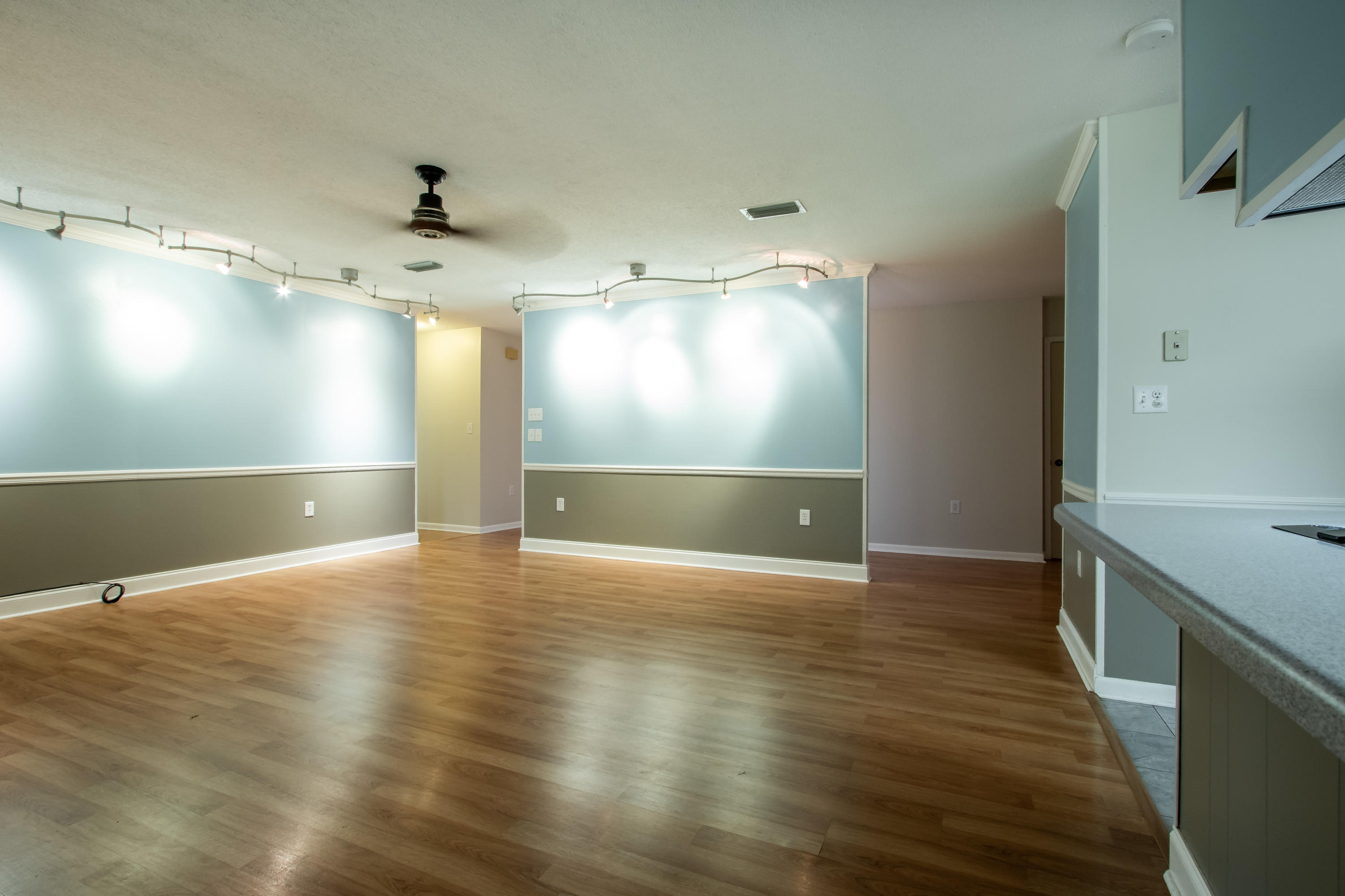 LAKE LORRAINE ESTATES 3 - Residential