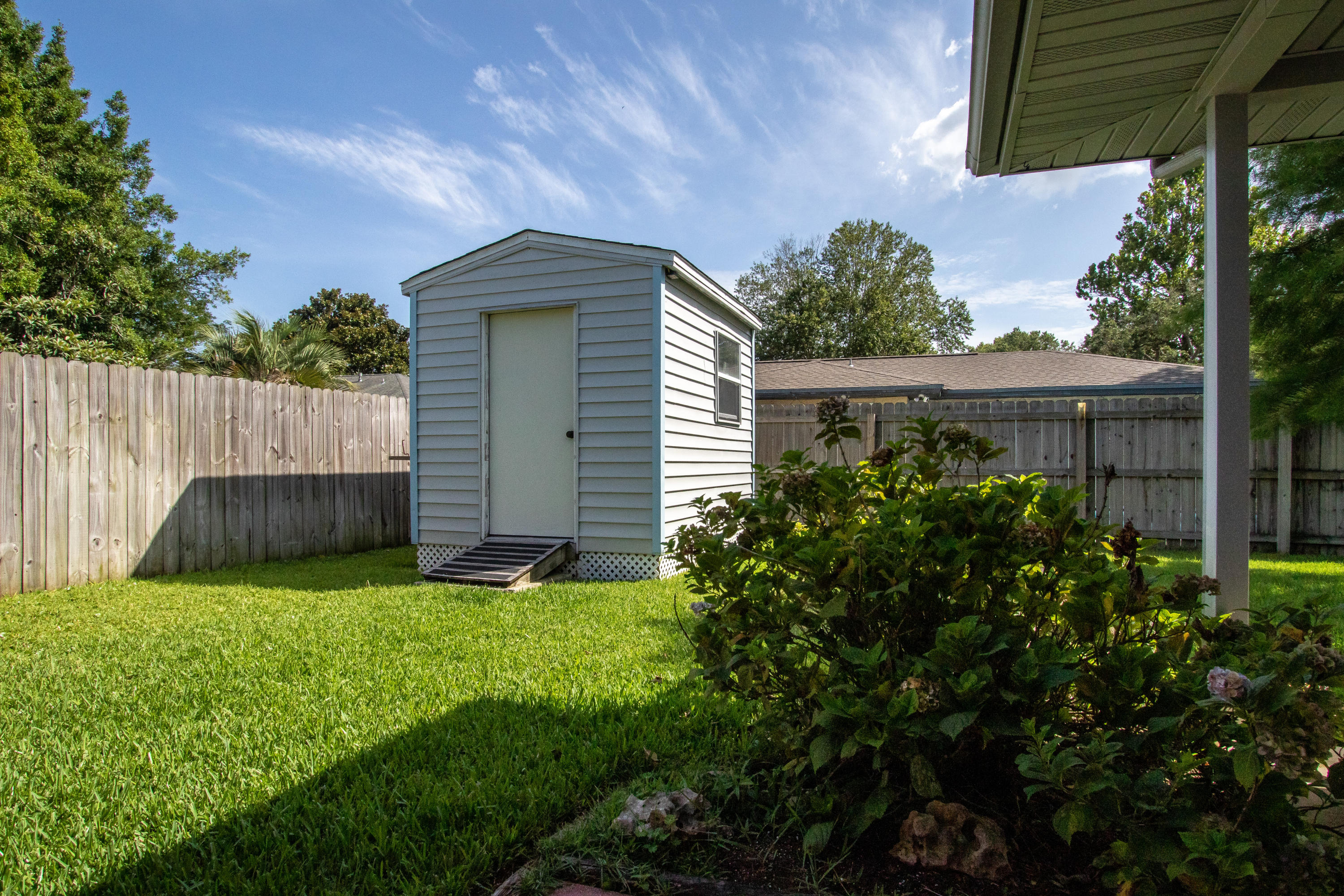 LAKE LORRAINE ESTATES 3 - Residential