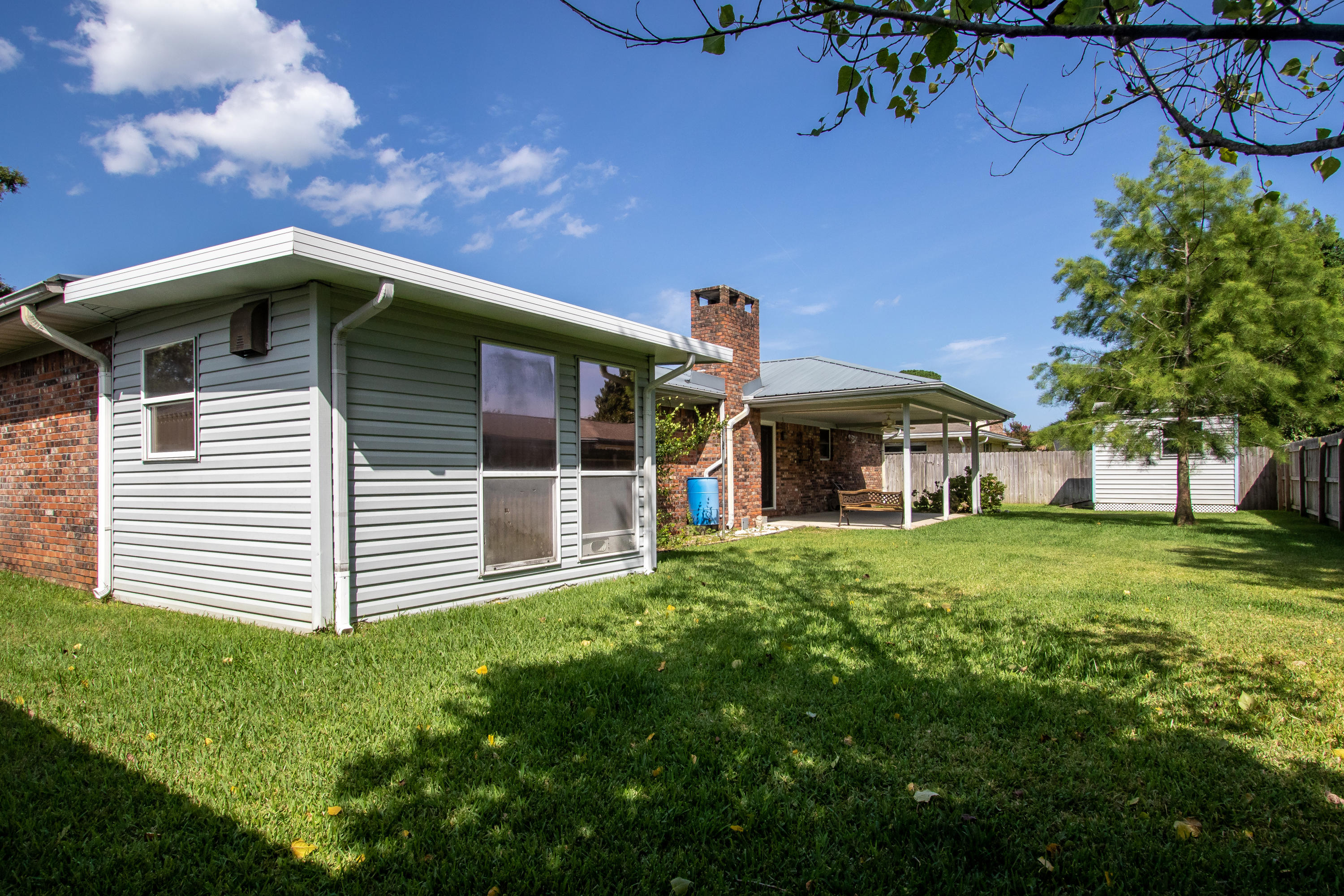 LAKE LORRAINE ESTATES 3 - Residential