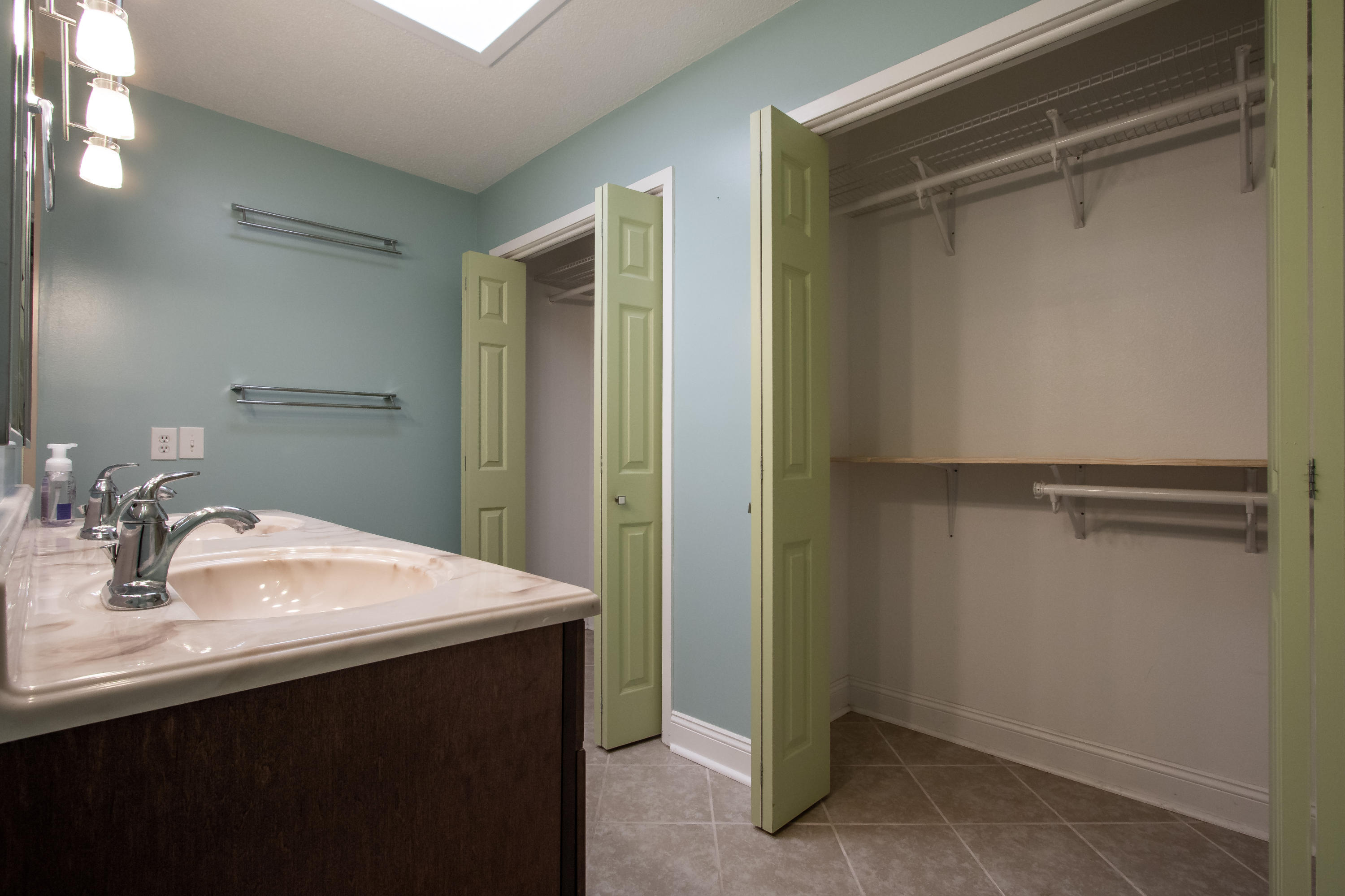 LAKE LORRAINE ESTATES 3 - Residential