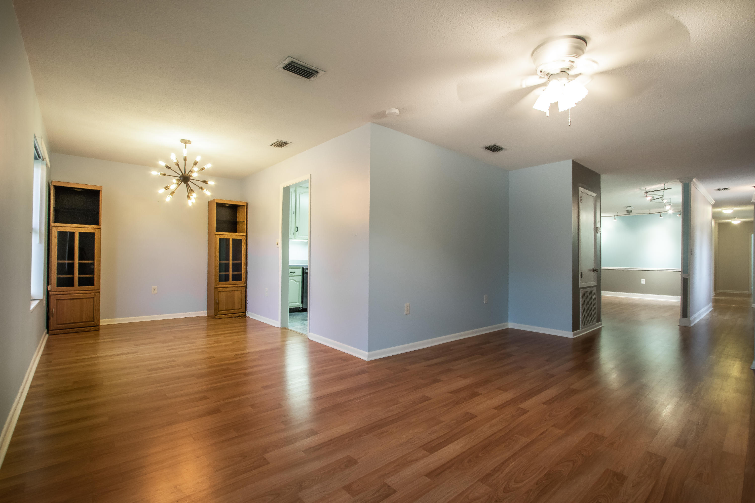 LAKE LORRAINE ESTATES 3 - Residential