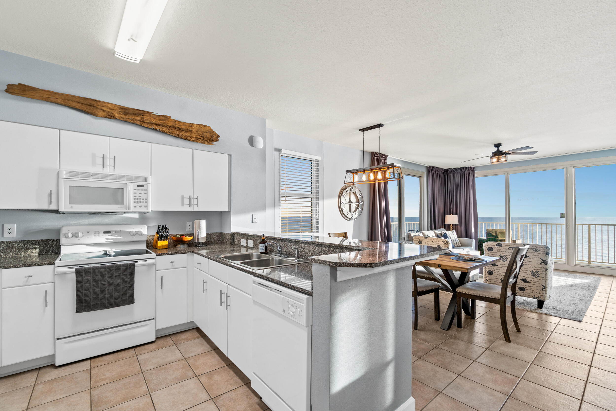 SHORES OF PANAMA - Residential