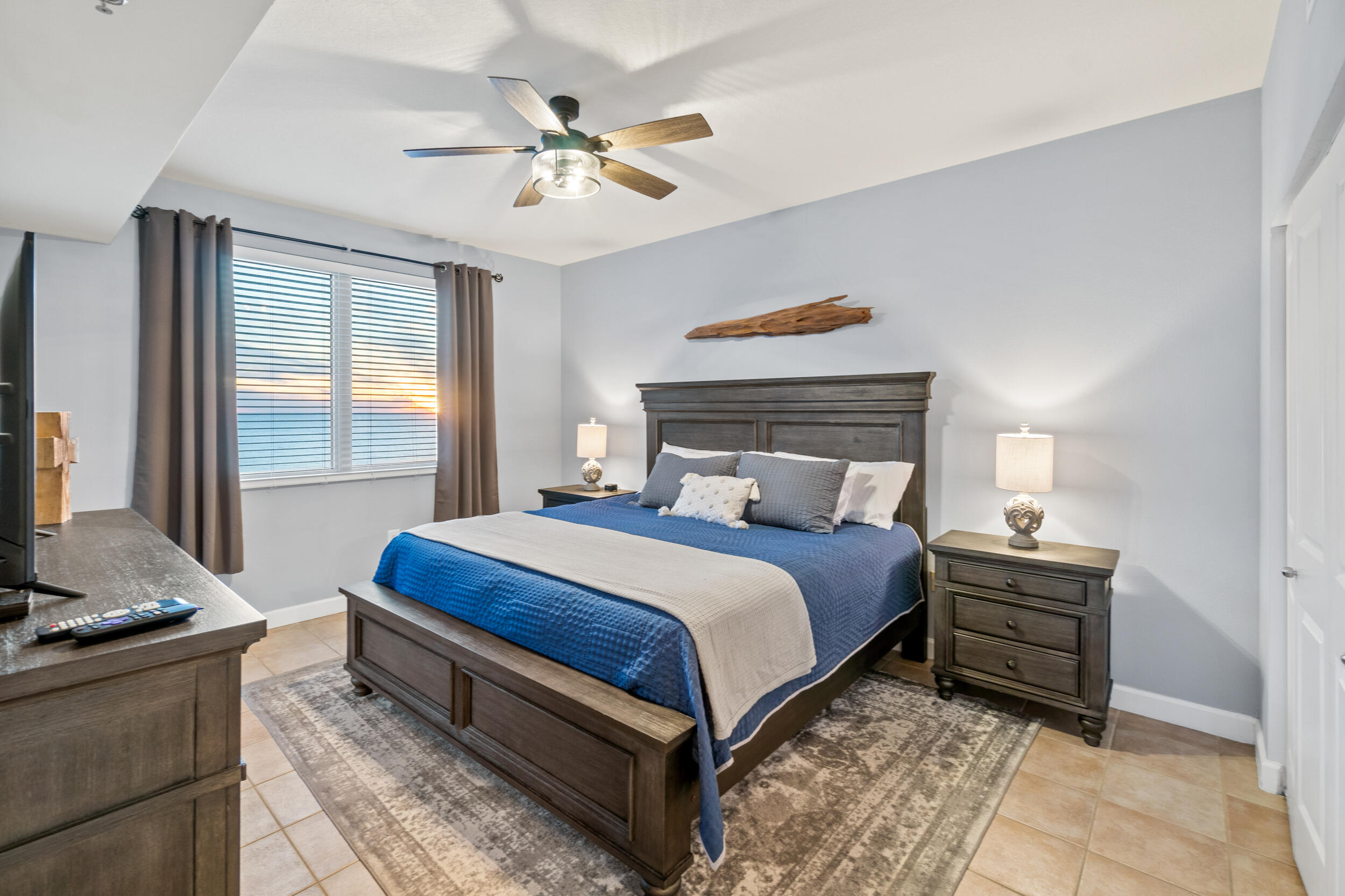 SHORES OF PANAMA - Residential