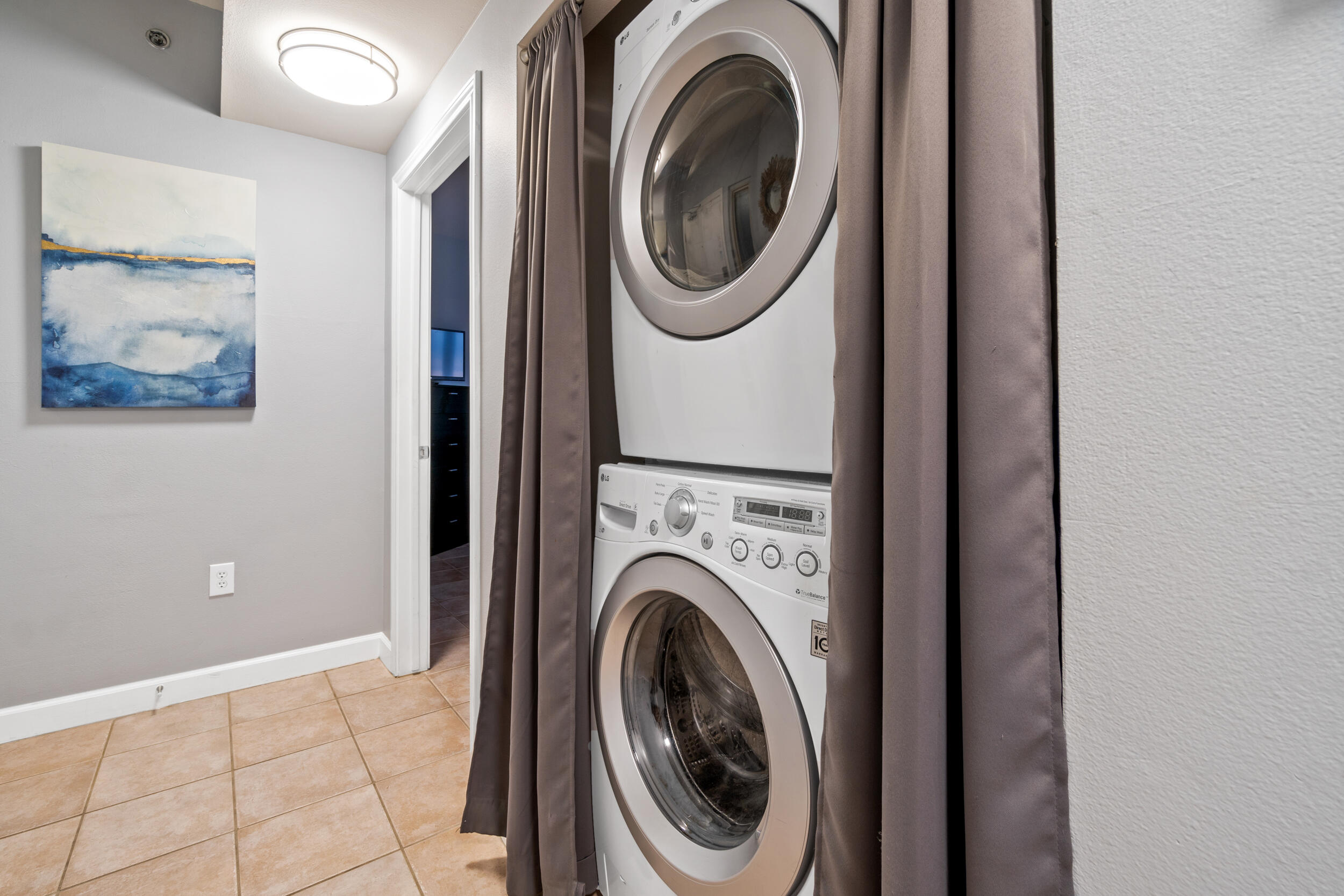 SHORES OF PANAMA - Residential