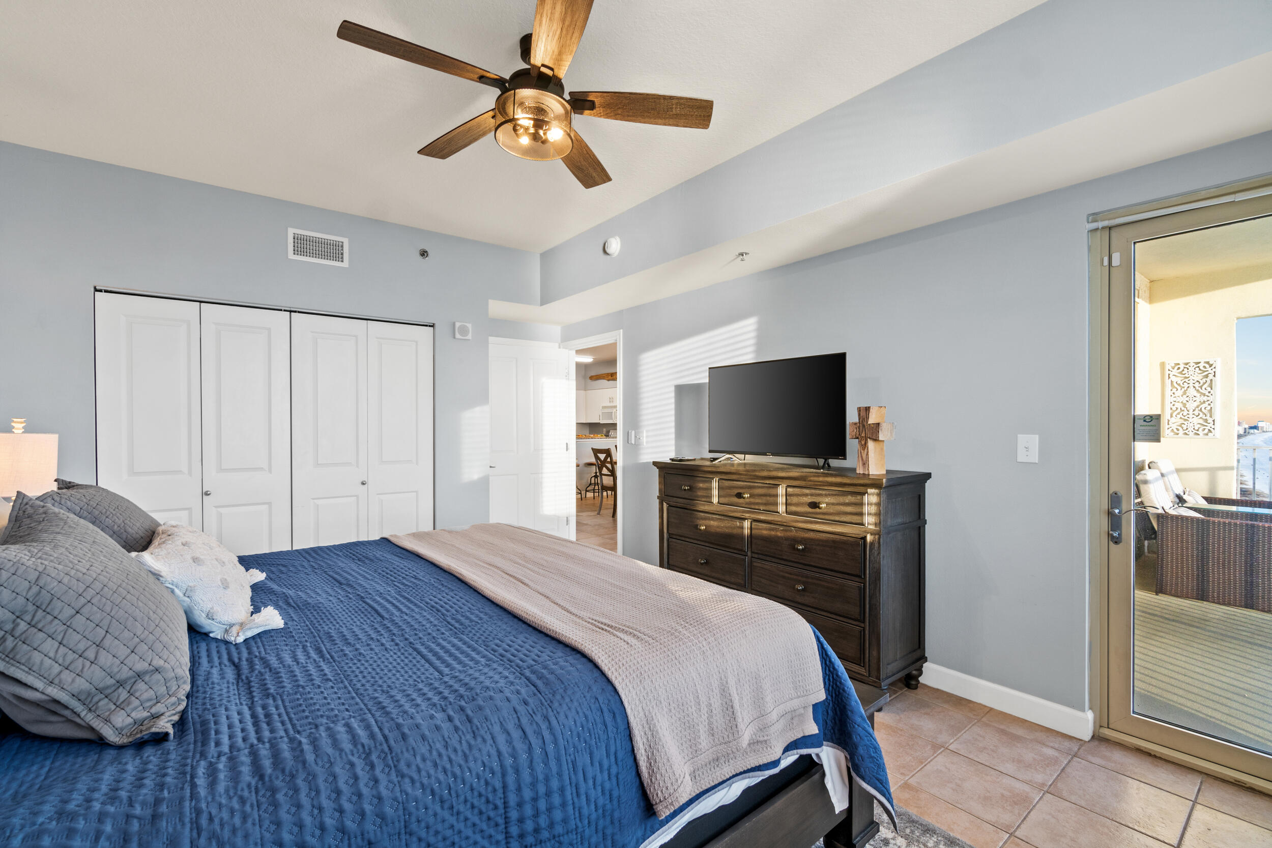 SHORES OF PANAMA - Residential