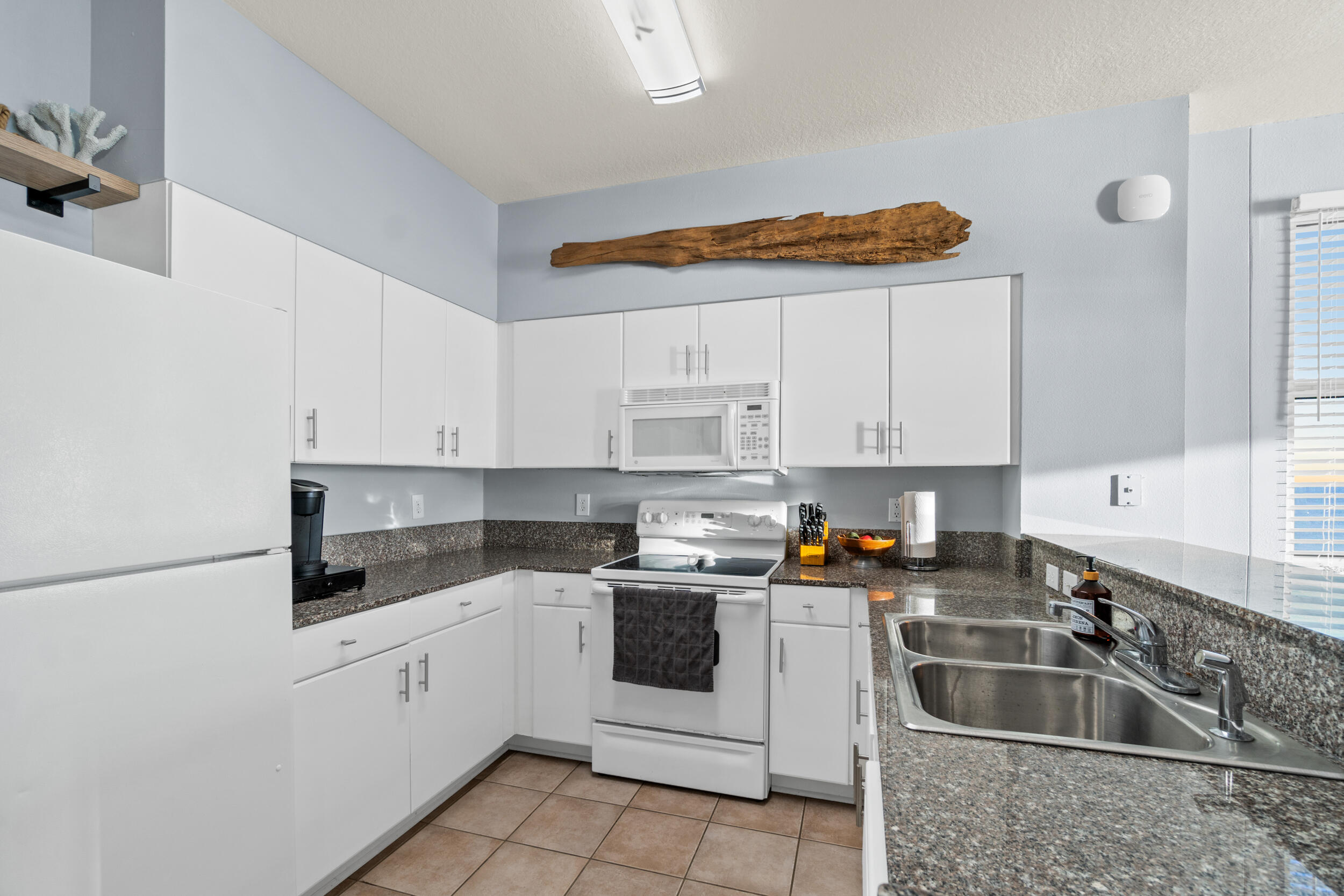 SHORES OF PANAMA - Residential