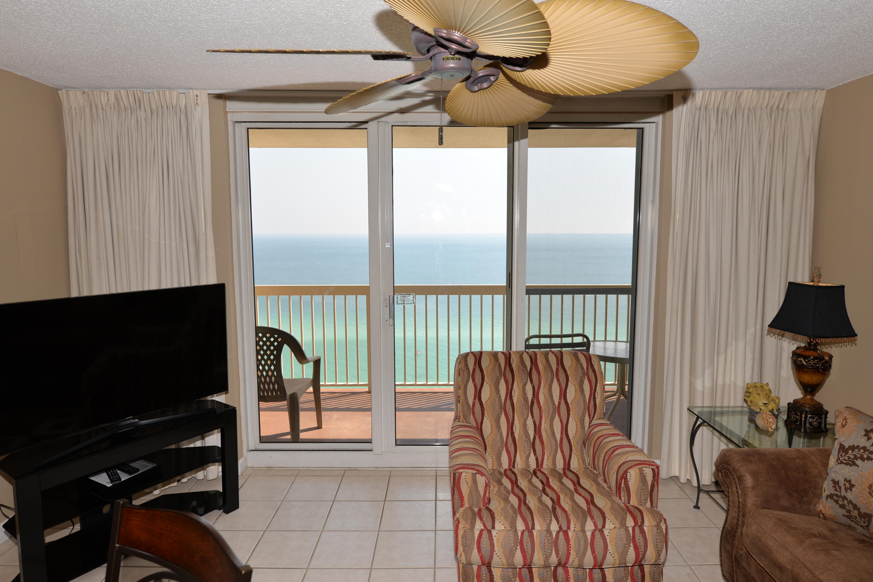 PELICAN BEACH RESORT - Residential