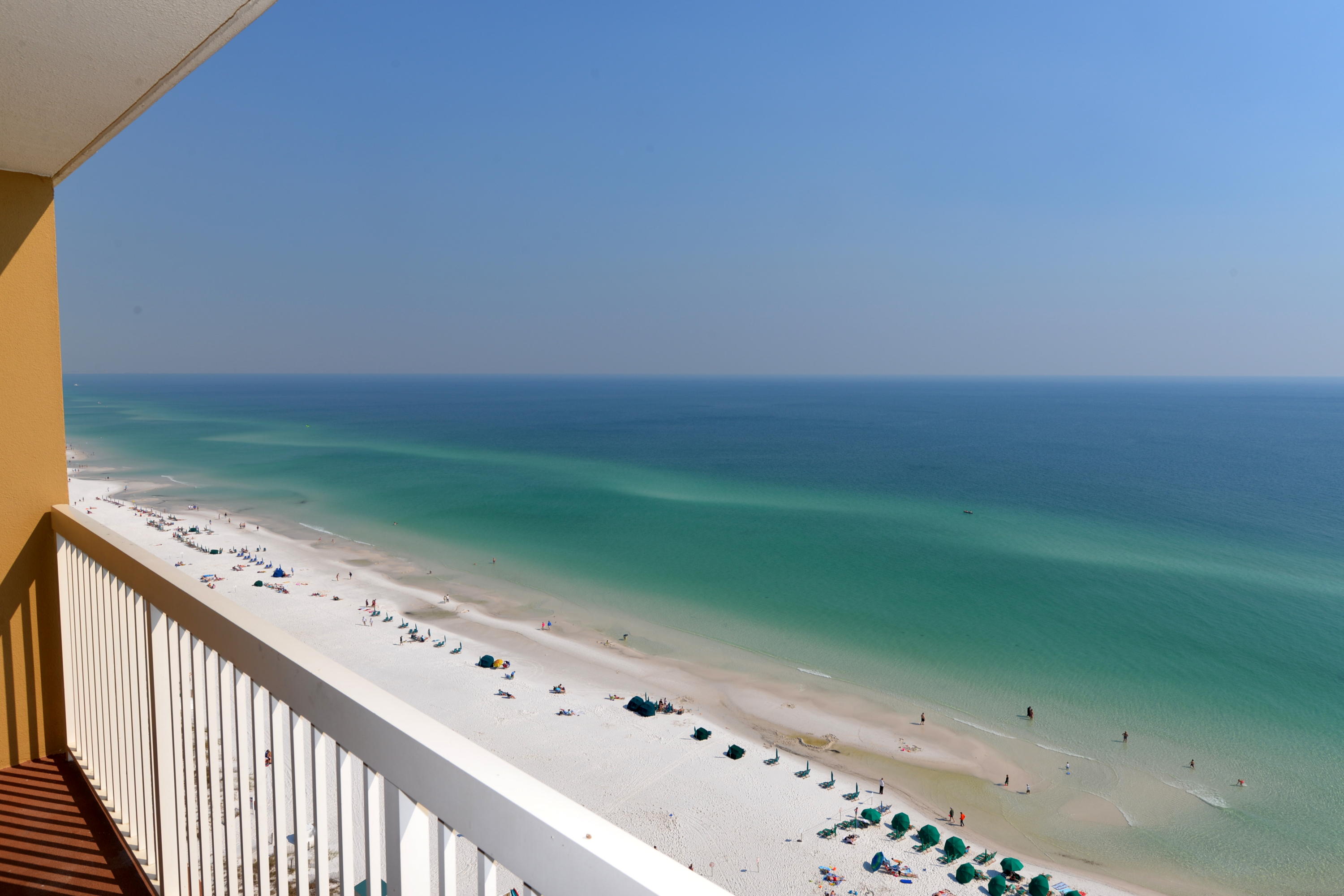 PELICAN BEACH RESORT - Residential