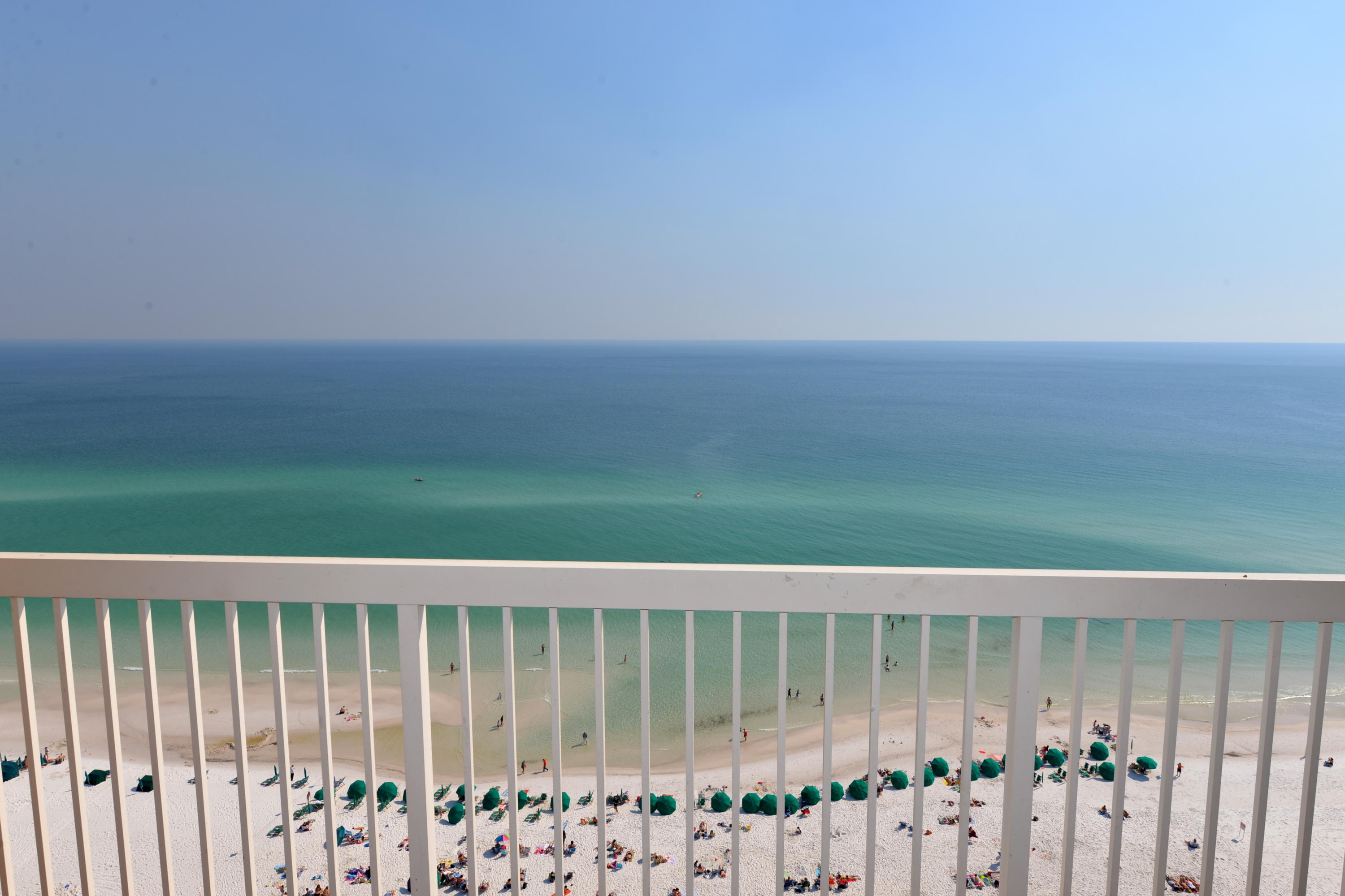 PELICAN BEACH RESORT - Residential