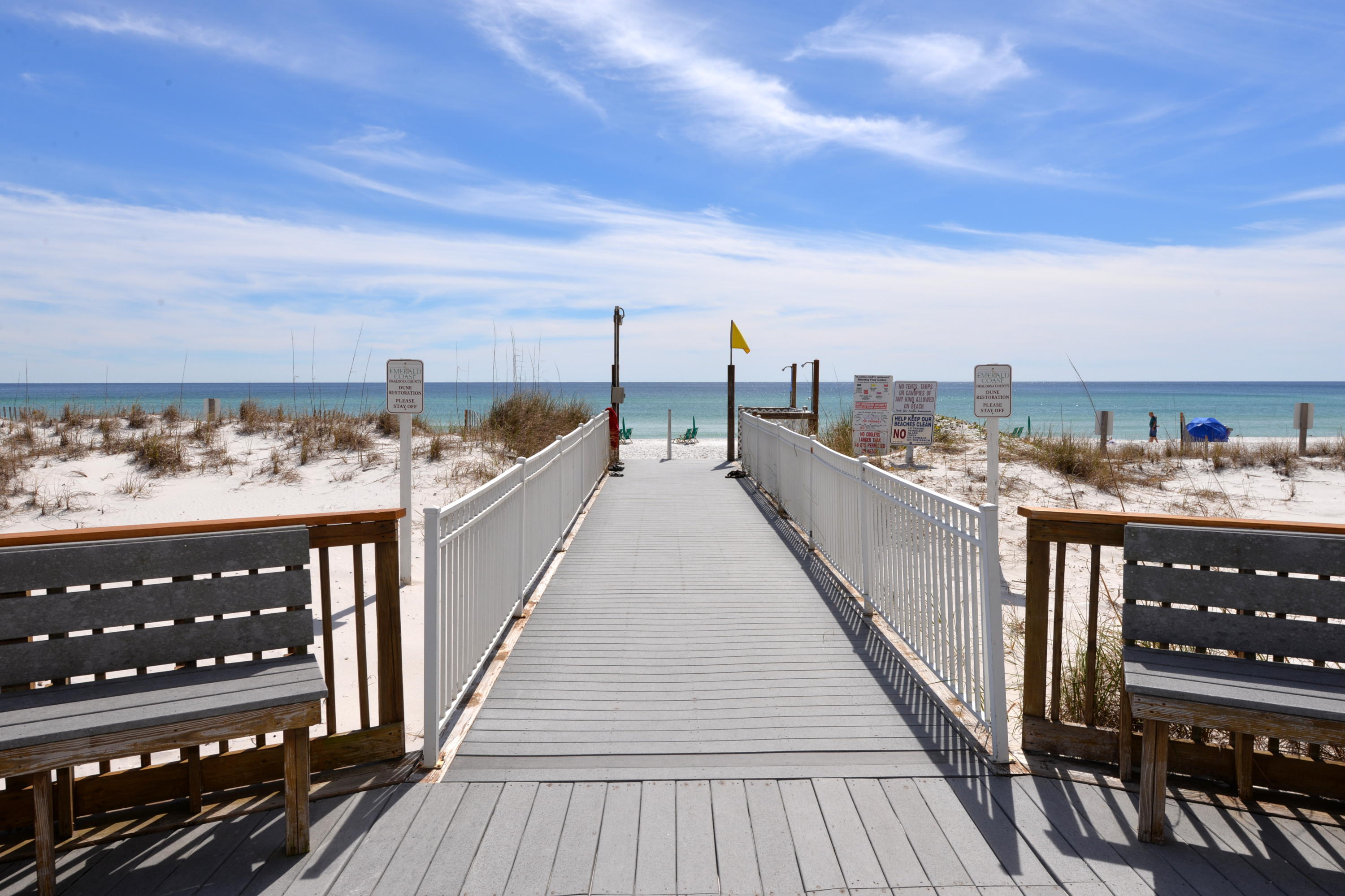 PELICAN BEACH RESORT - Residential