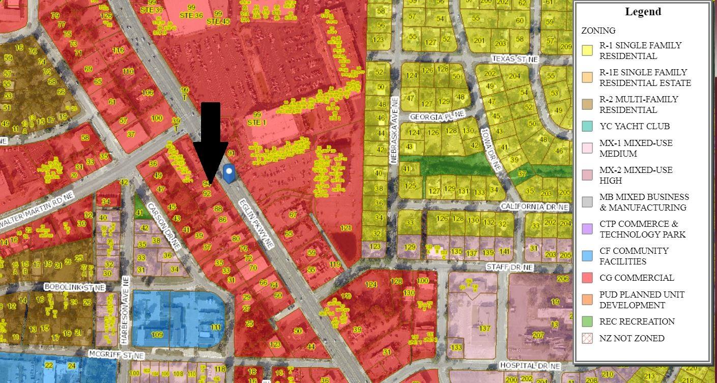 Main image without alt text