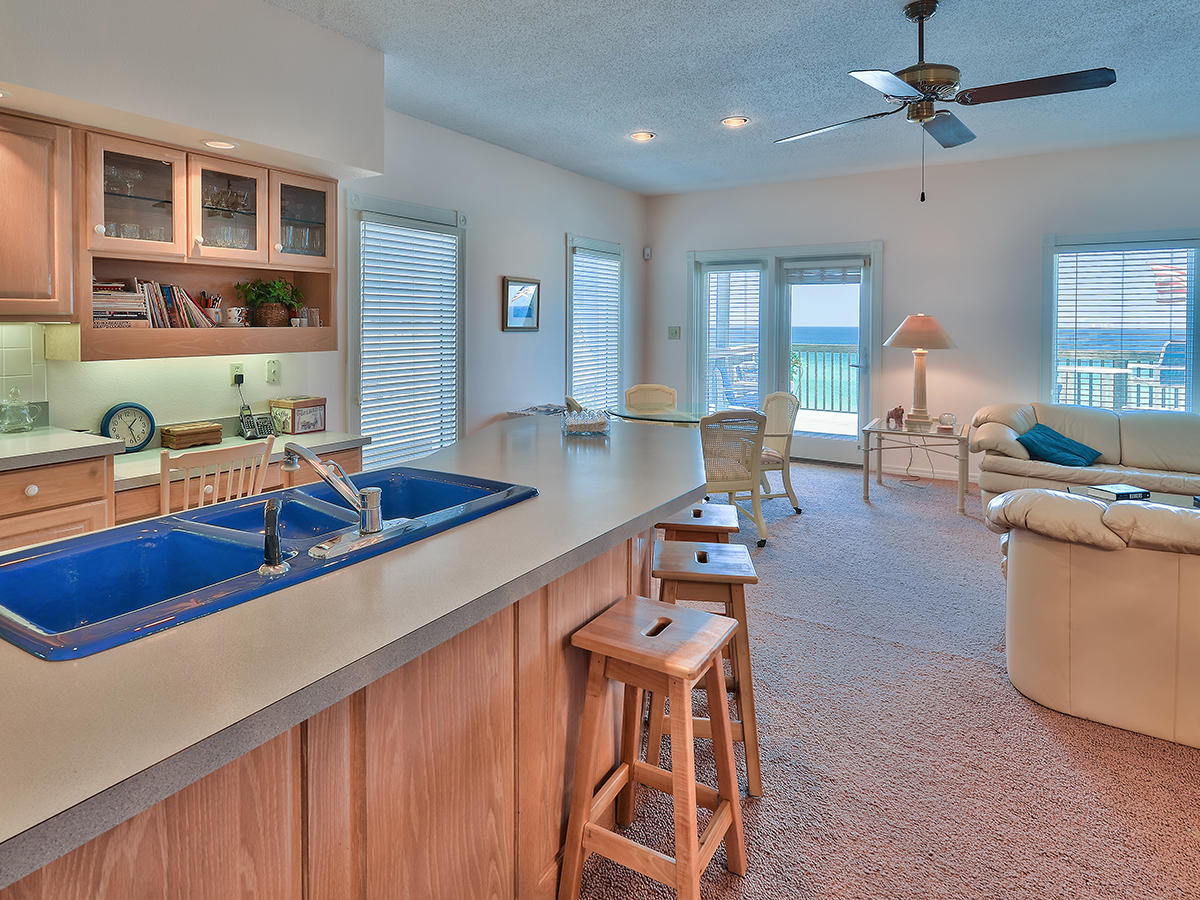MIRAMAR BEACH - Residential