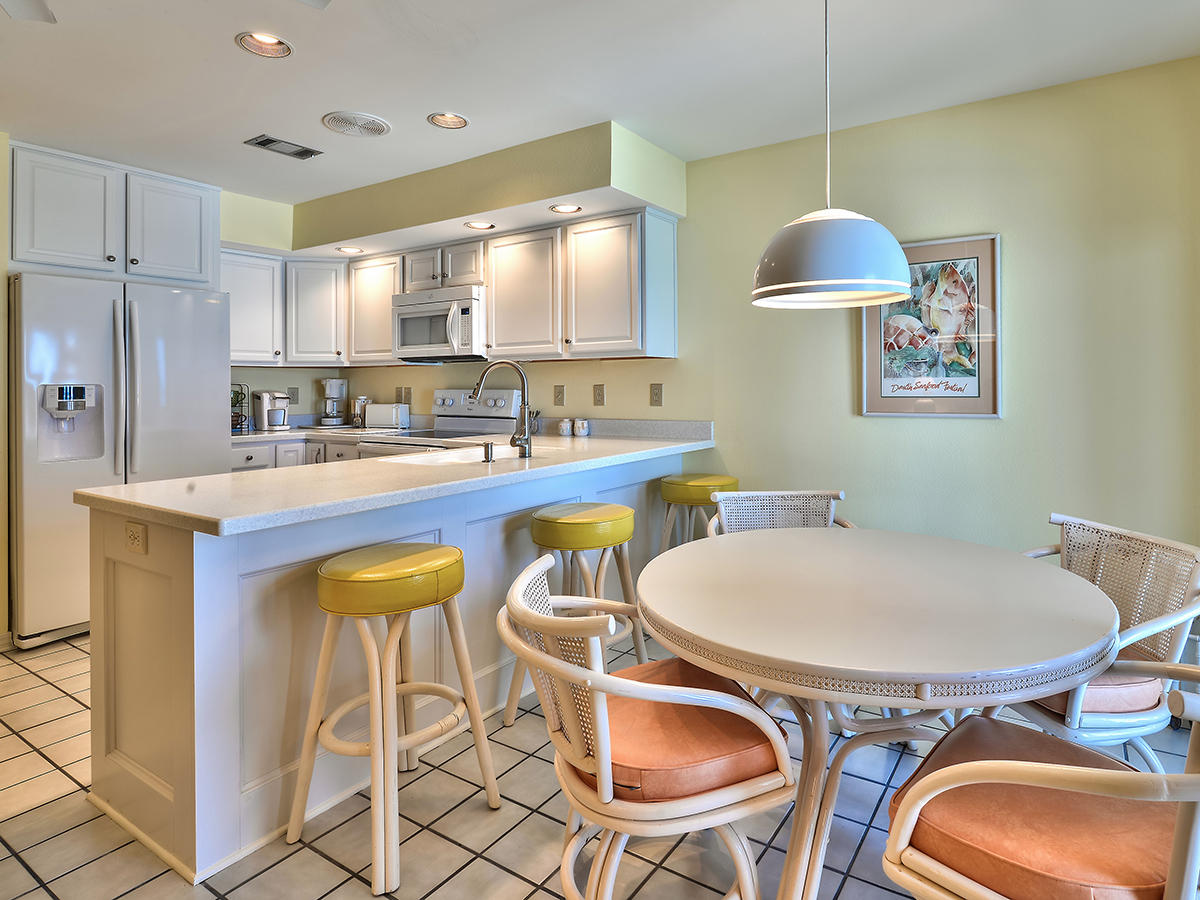 MIRAMAR BEACH - Residential