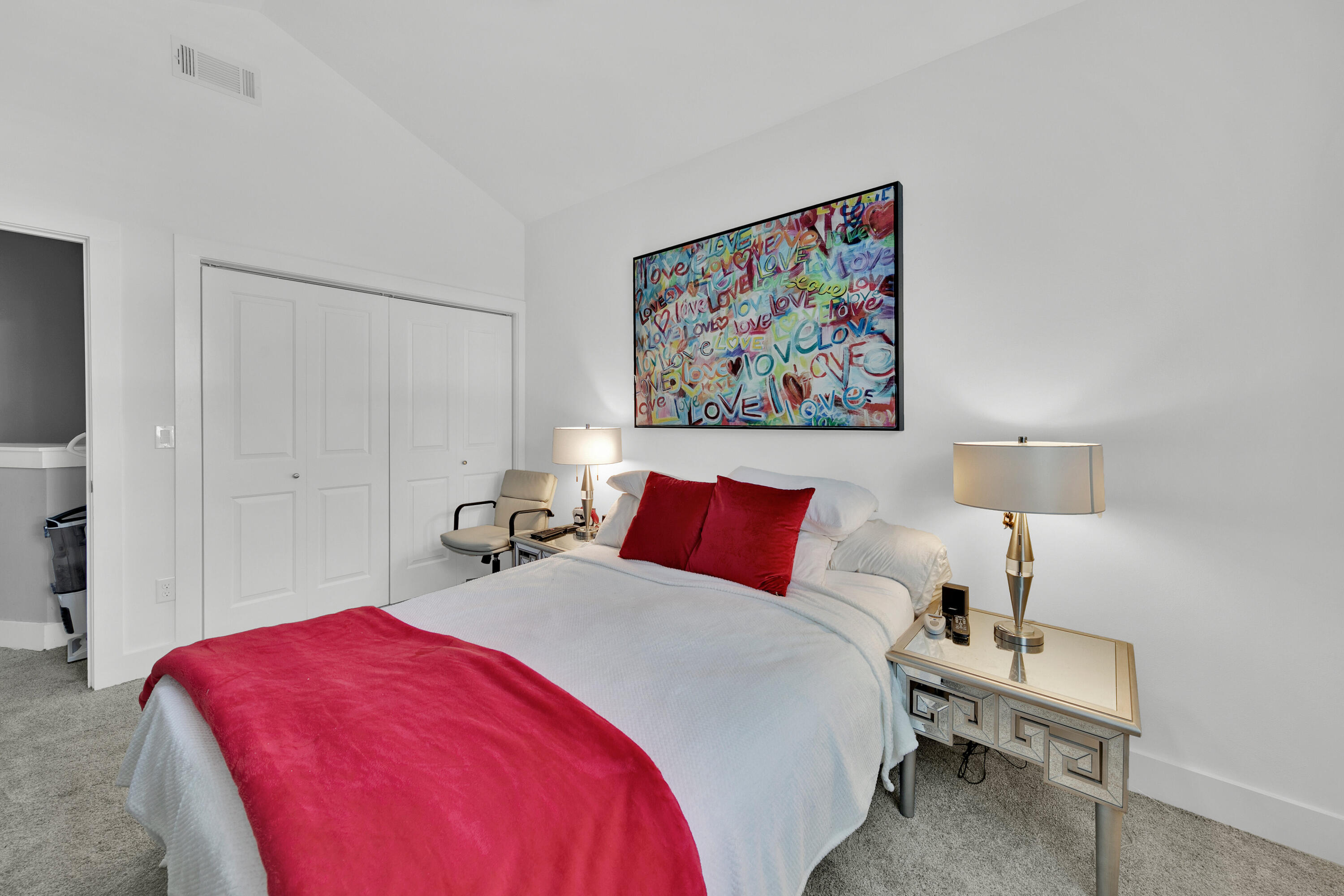 HIDDEN GROVE - Residential