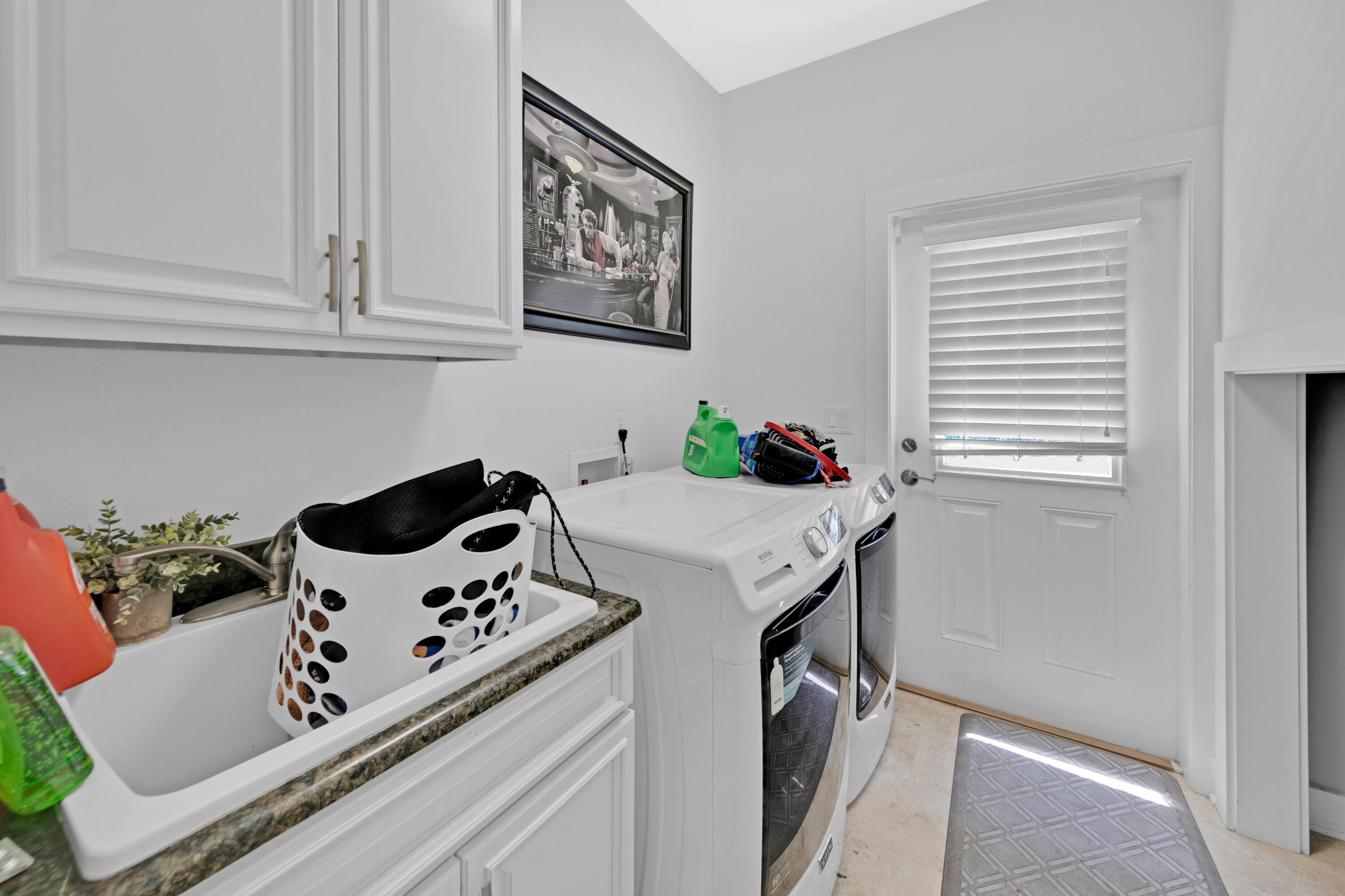 HIDDEN GROVE - Residential