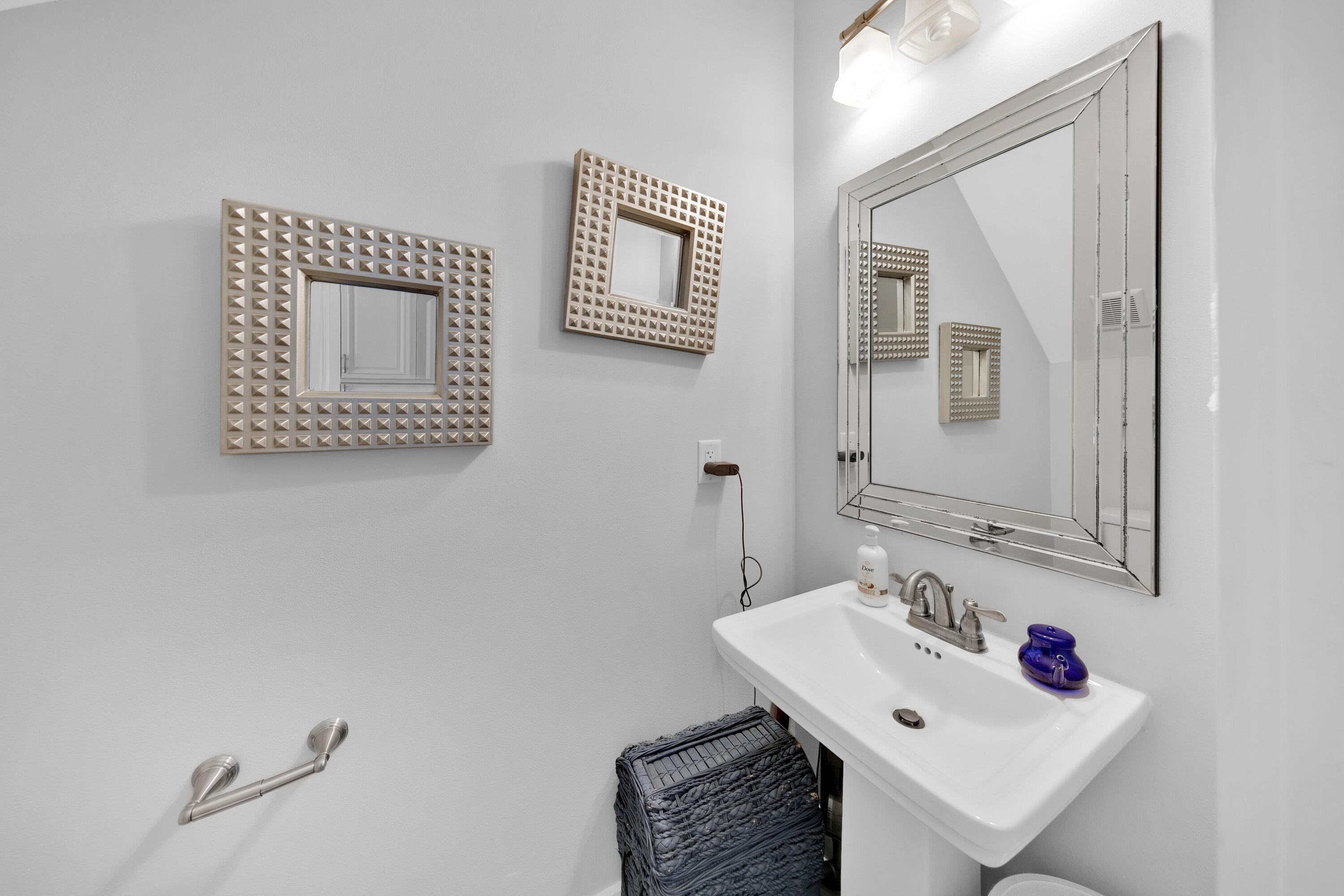 HIDDEN GROVE - Residential