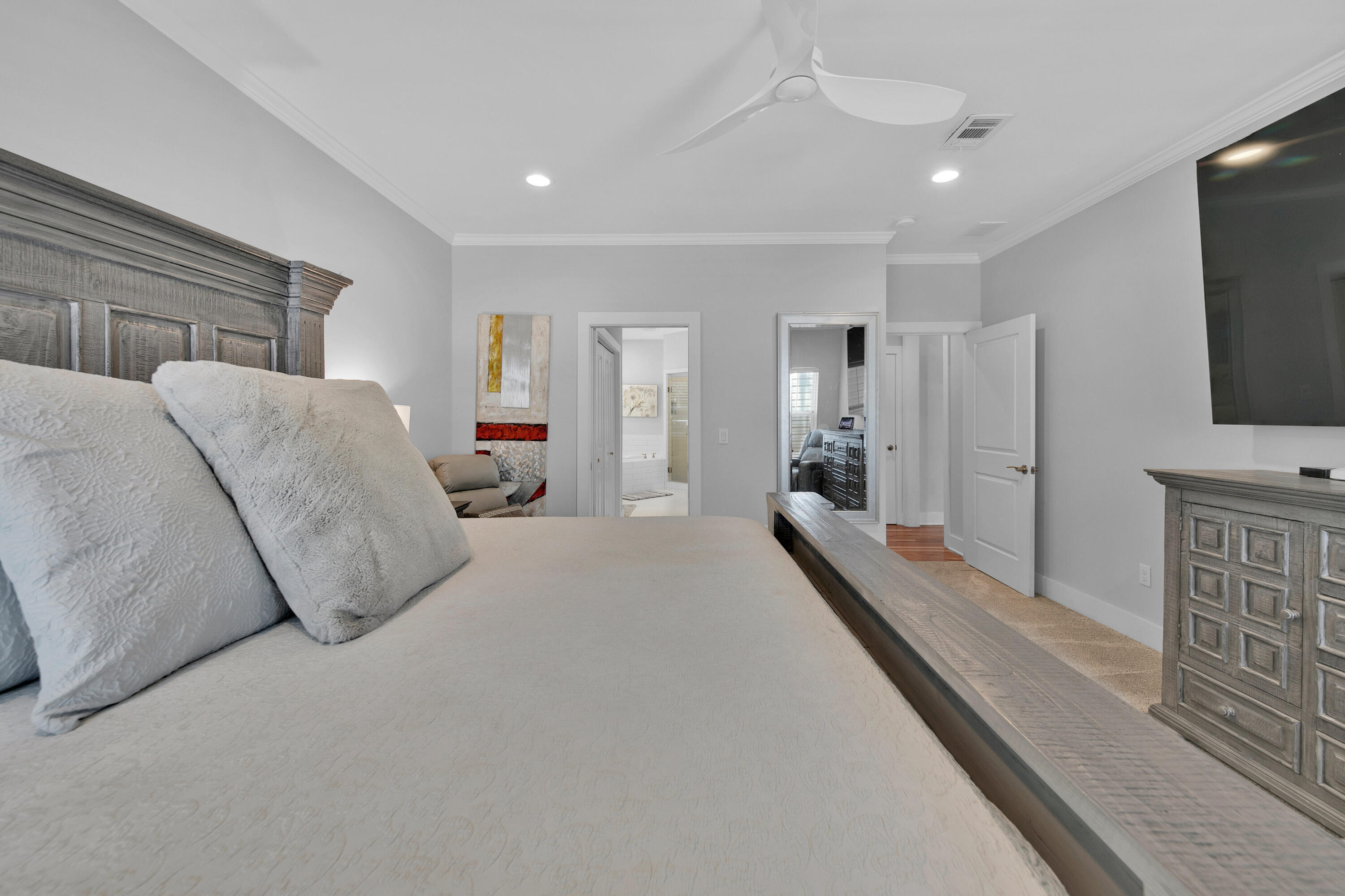 HIDDEN GROVE - Residential