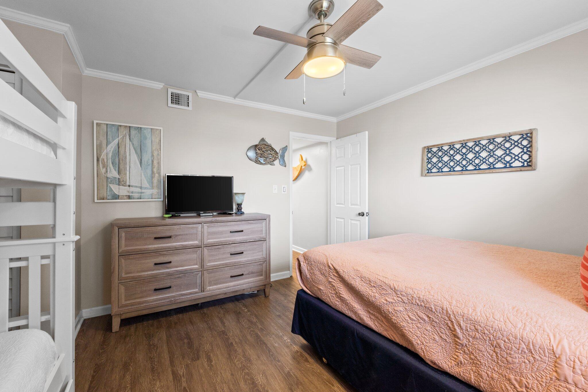 PINNACLE PORT - Residential