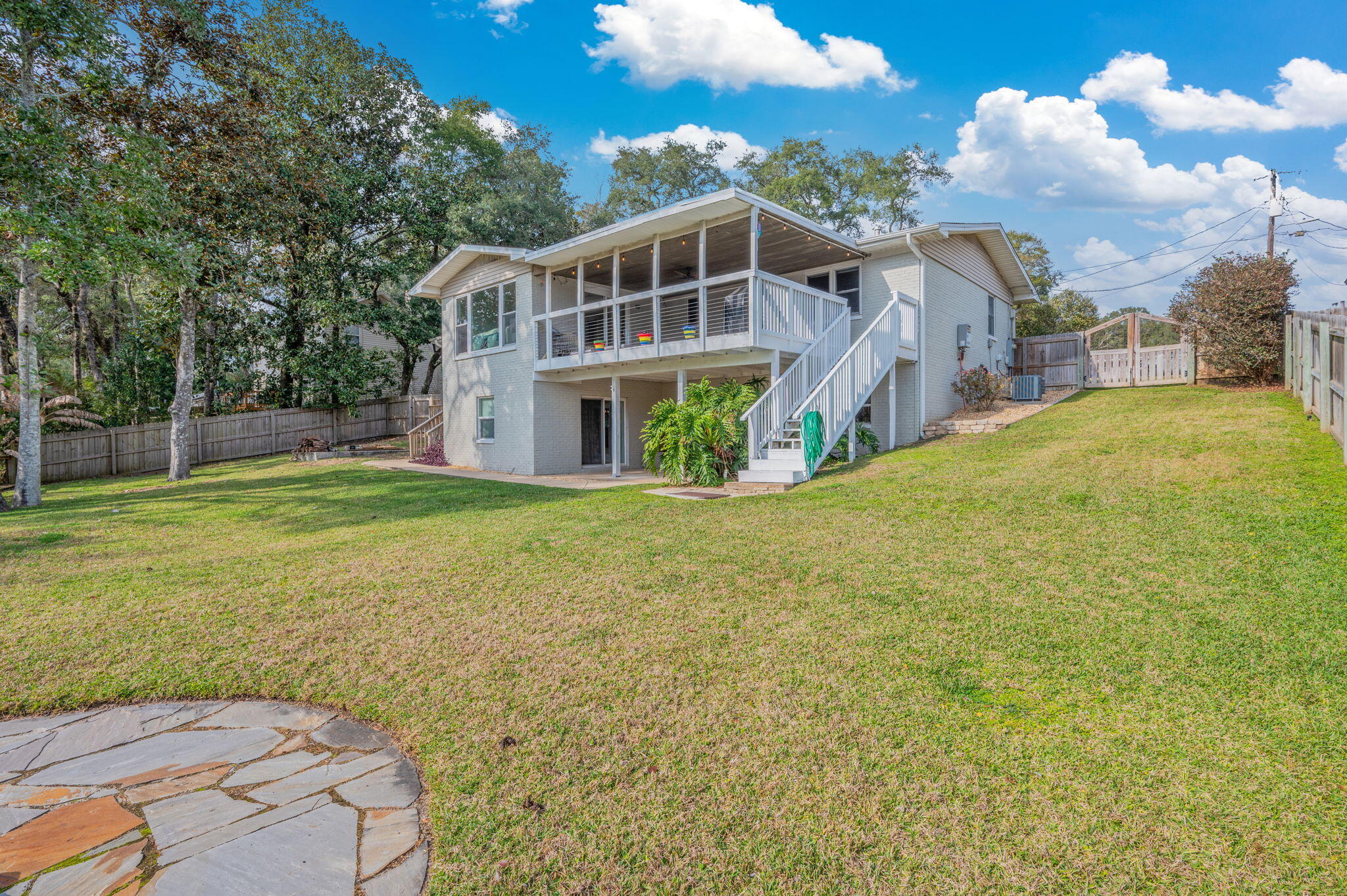 Valparaiso Pinecrest 6 - Residential