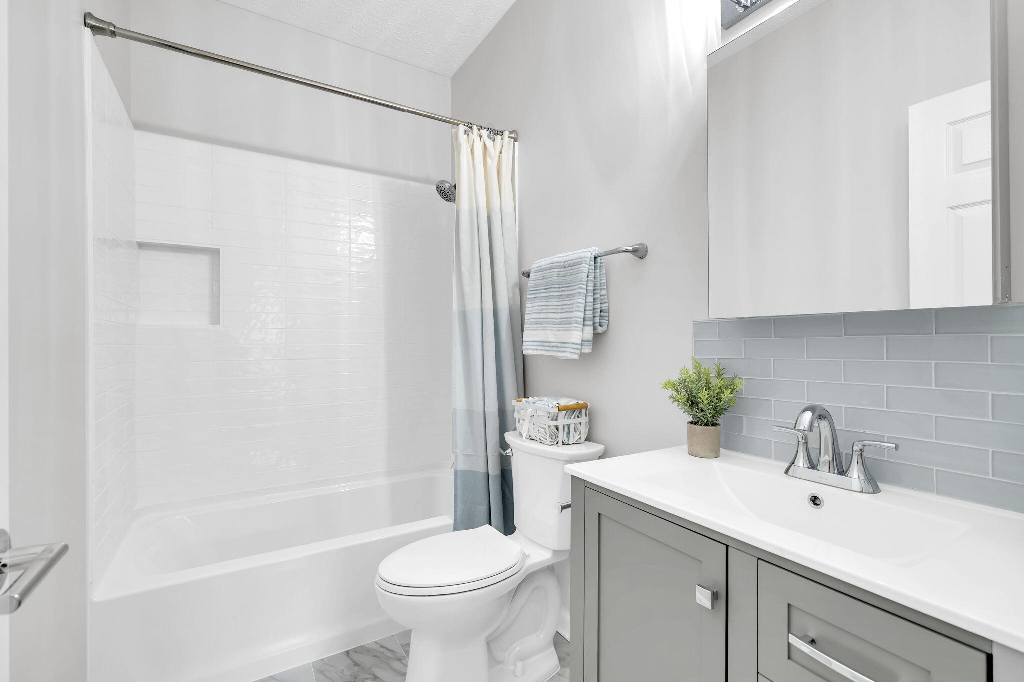 HERONS WATCH CONDO PH 1 - Residential