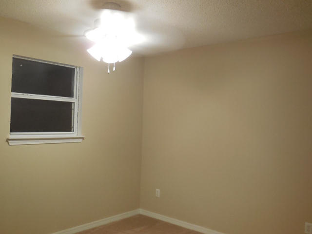 MIRROR LAKE - Residential