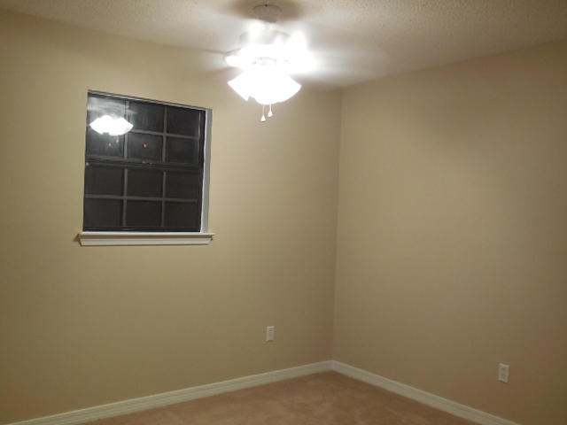 MIRROR LAKE - Residential