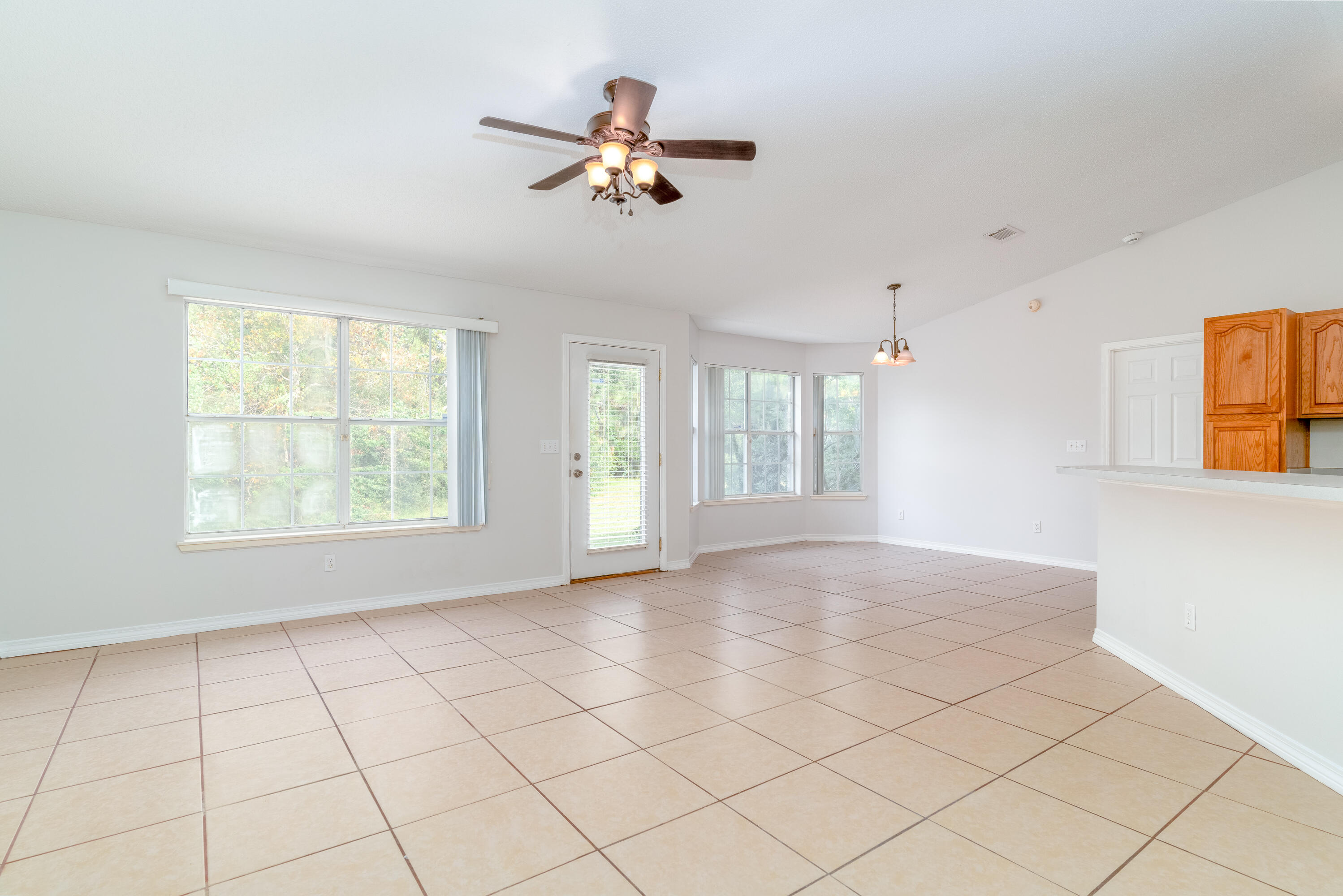 HOLLEY BY THE SEA - Residential