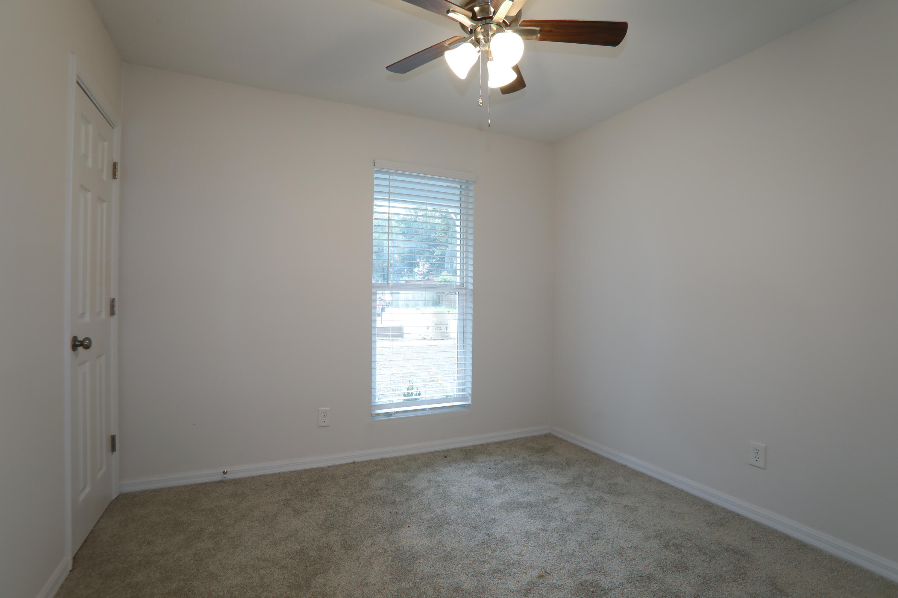 HOWARD S/D - Residential