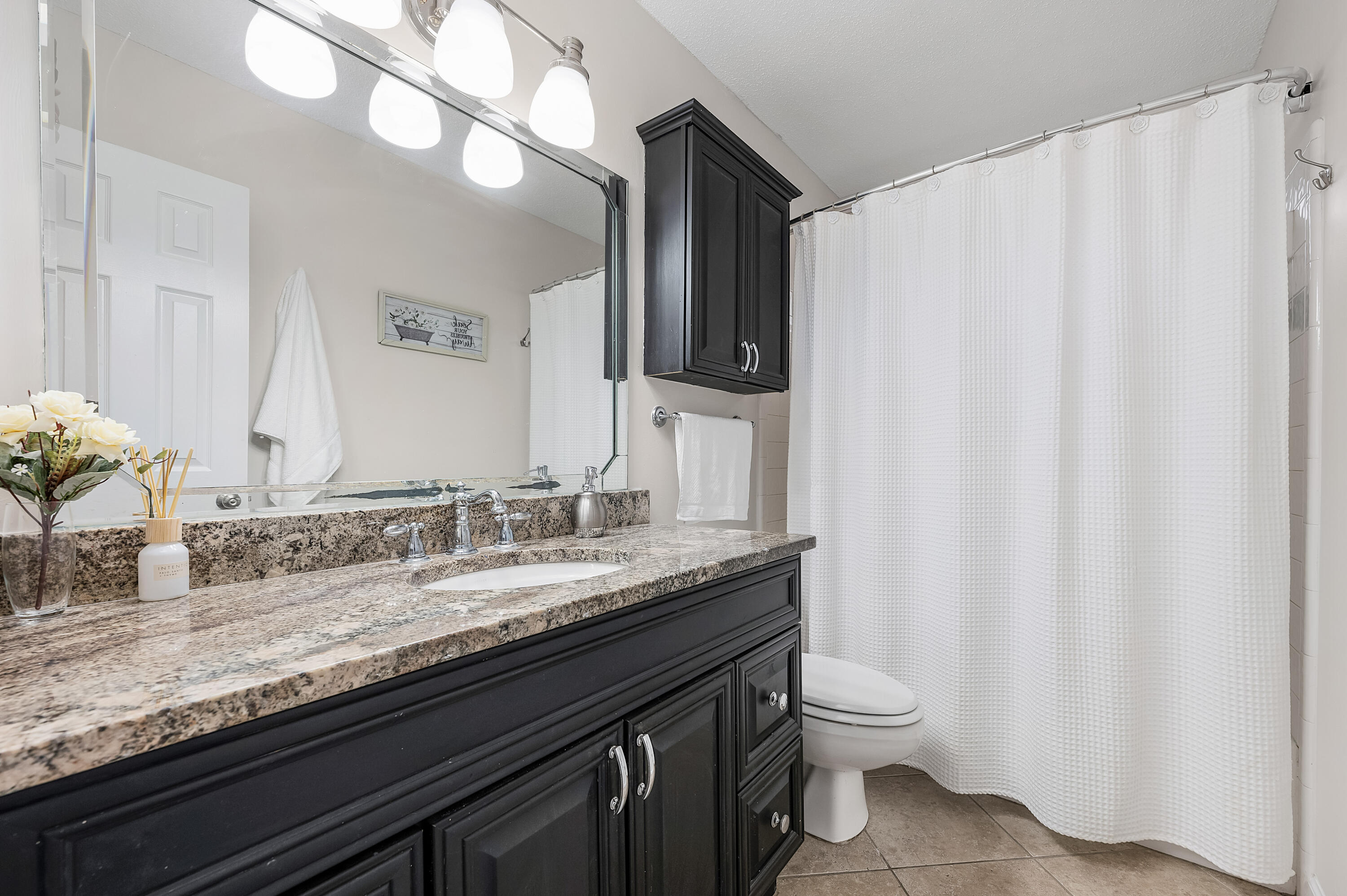 LAKE POINTE - Residential