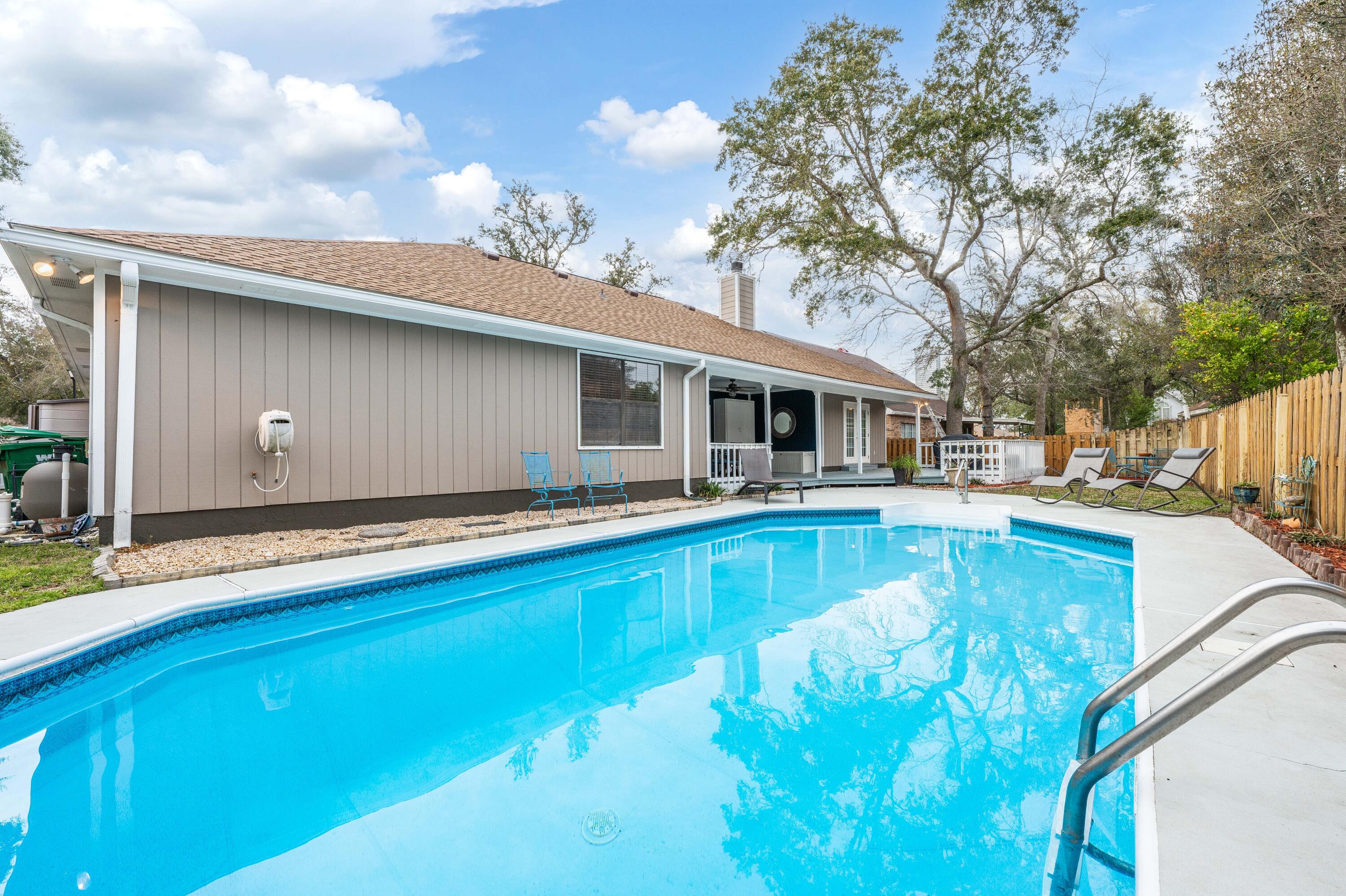 LAKE POINTE - Residential