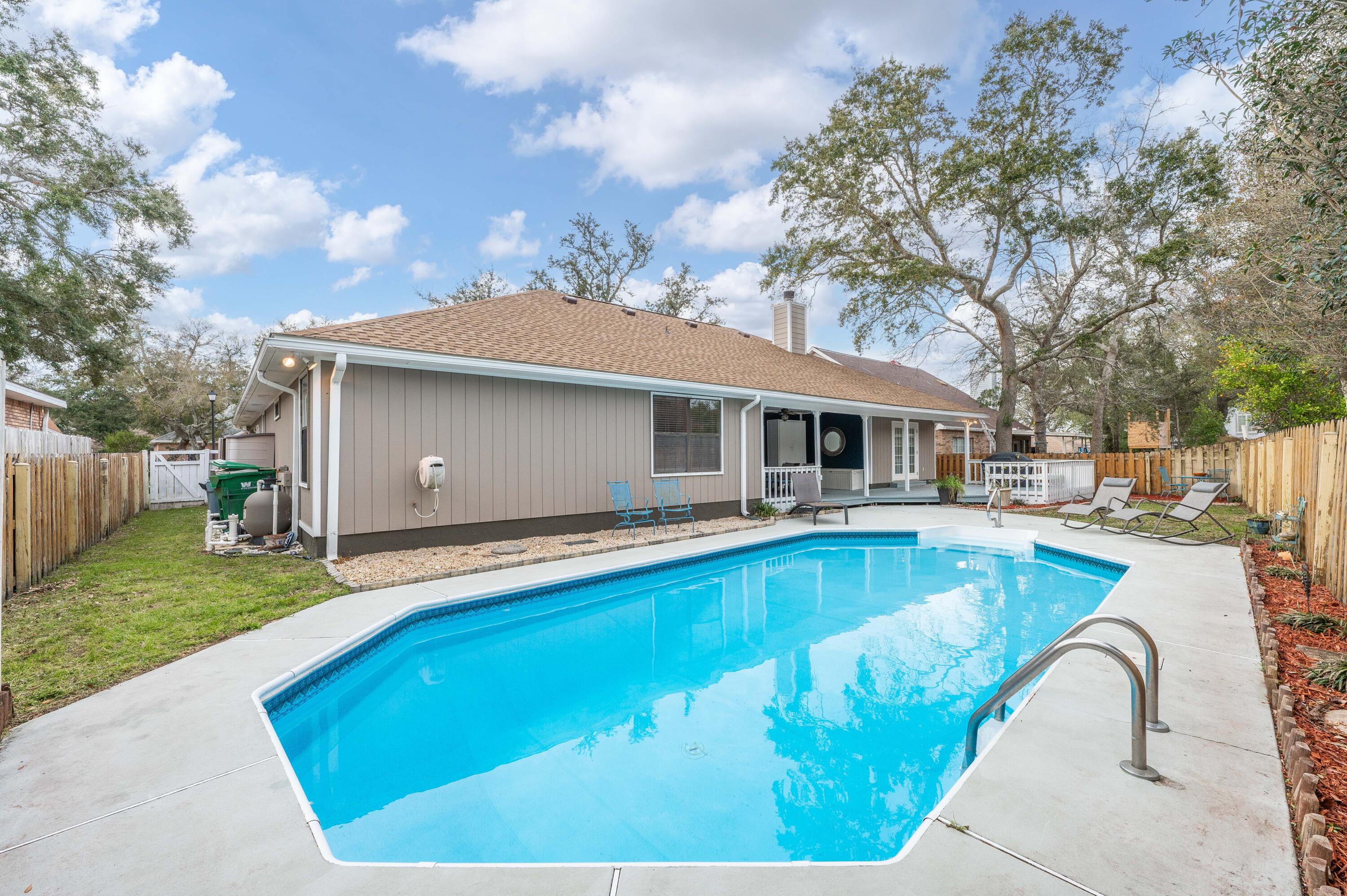 LAKE POINTE - Residential