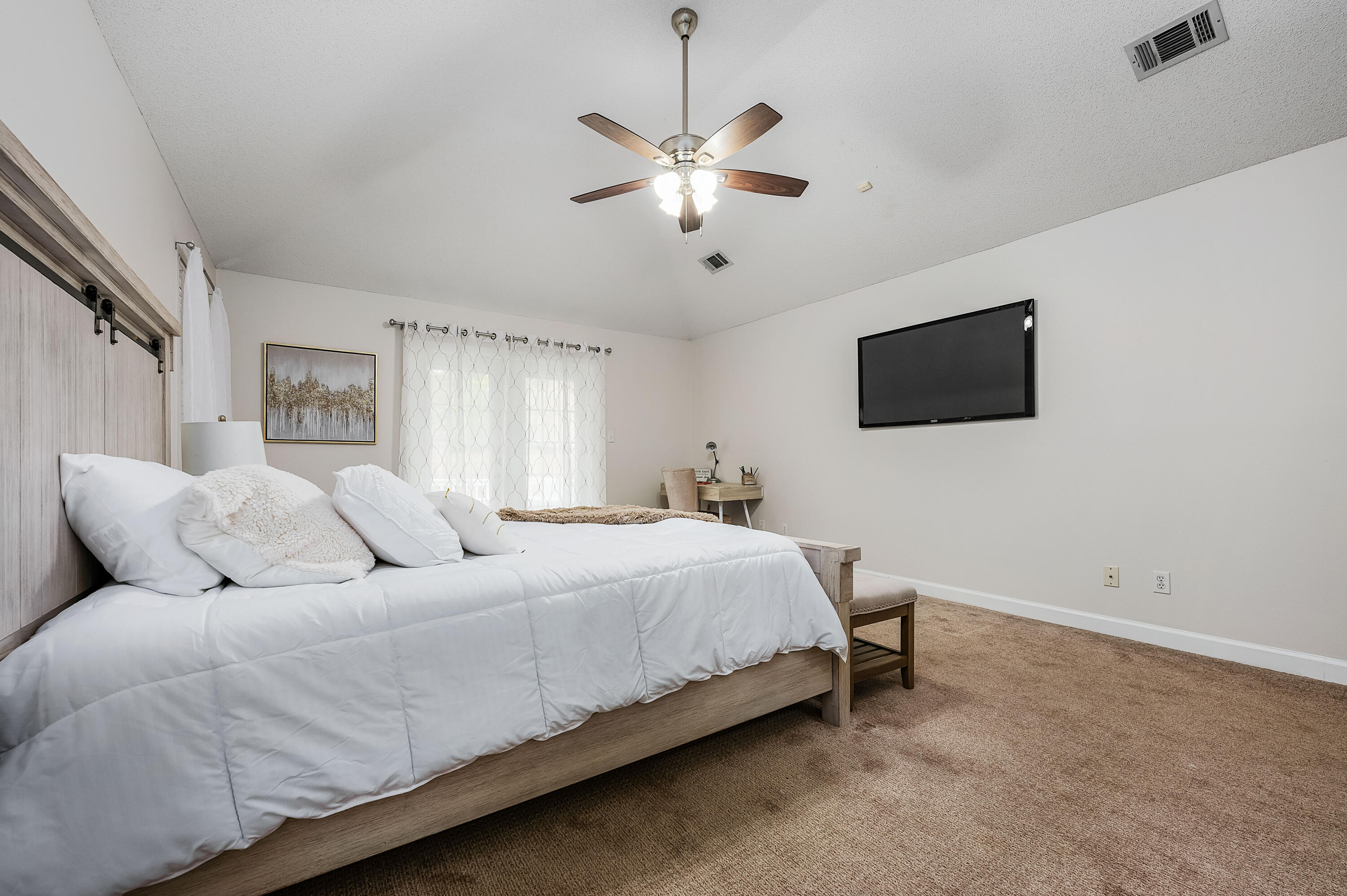 LAKE POINTE - Residential