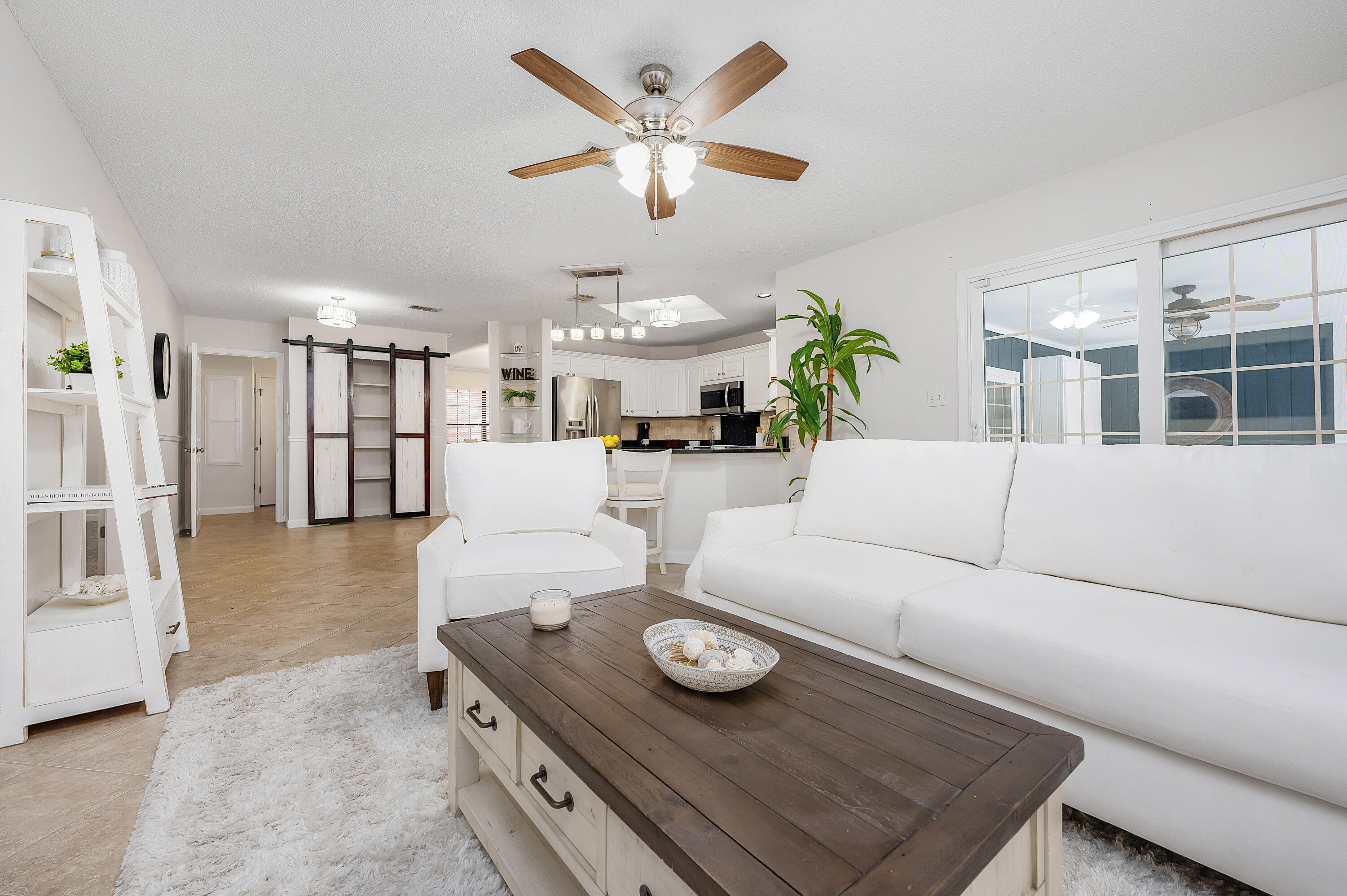 LAKE POINTE - Residential