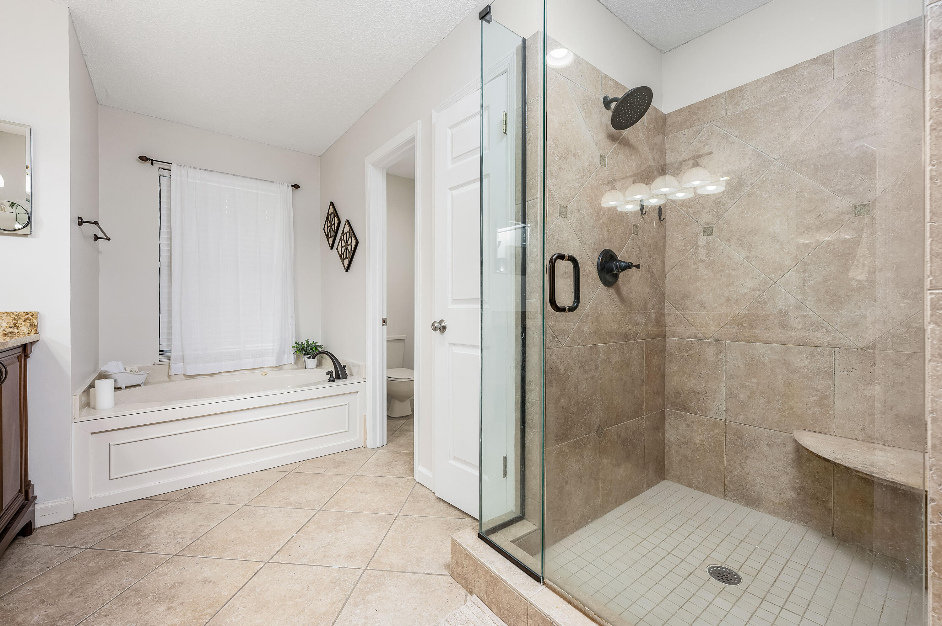 LAKE POINTE - Residential