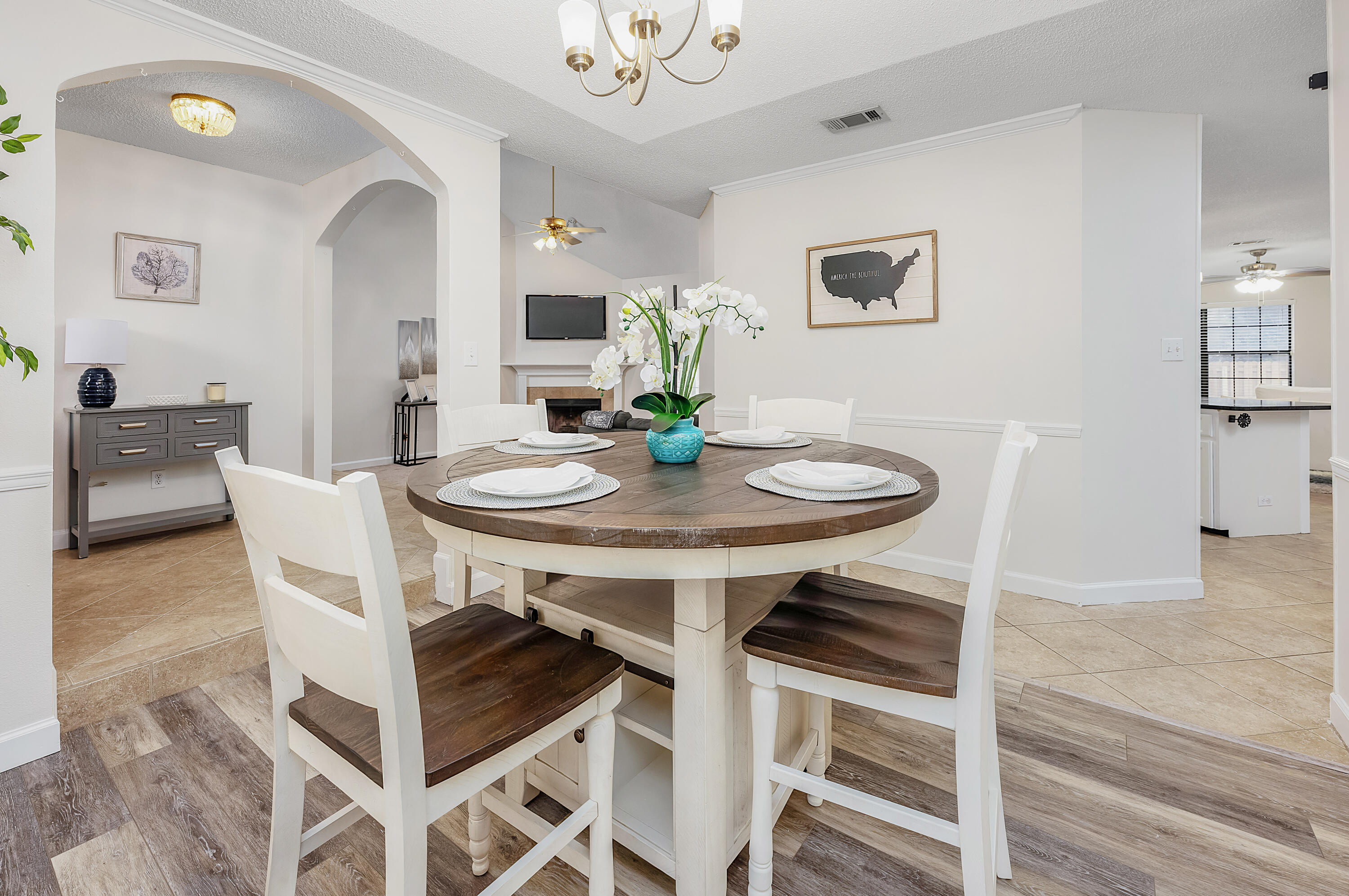 LAKE POINTE - Residential