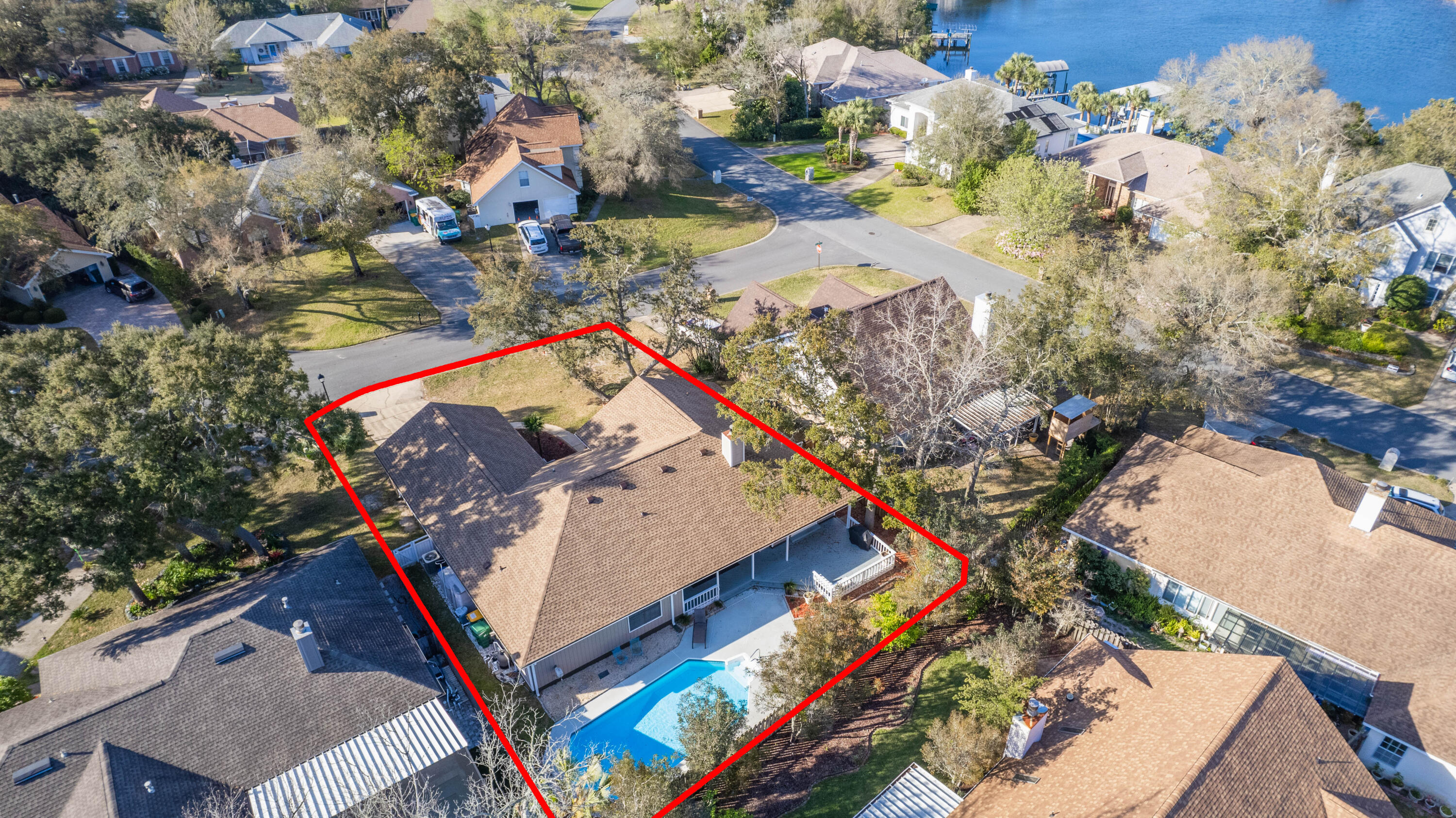 LAKE POINTE - Residential