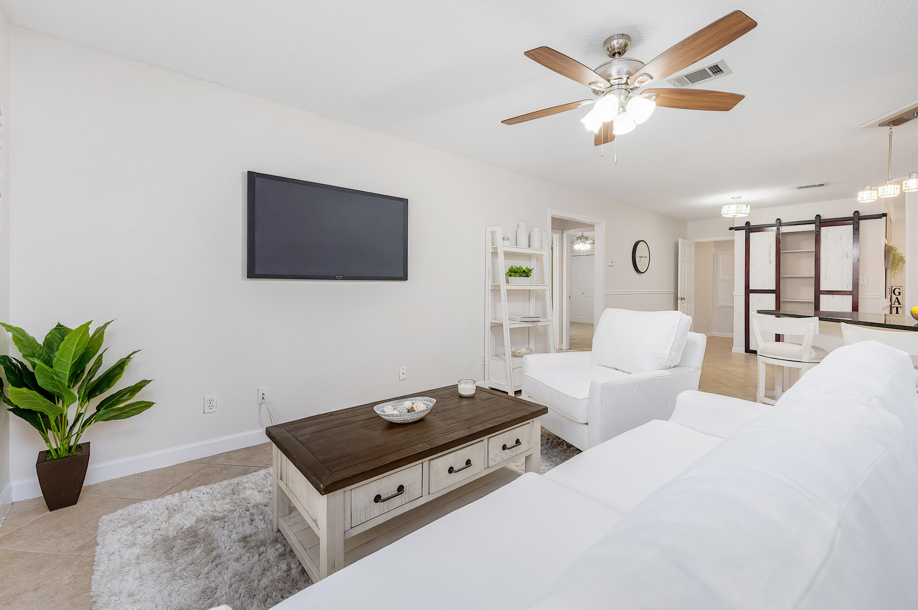 LAKE POINTE - Residential