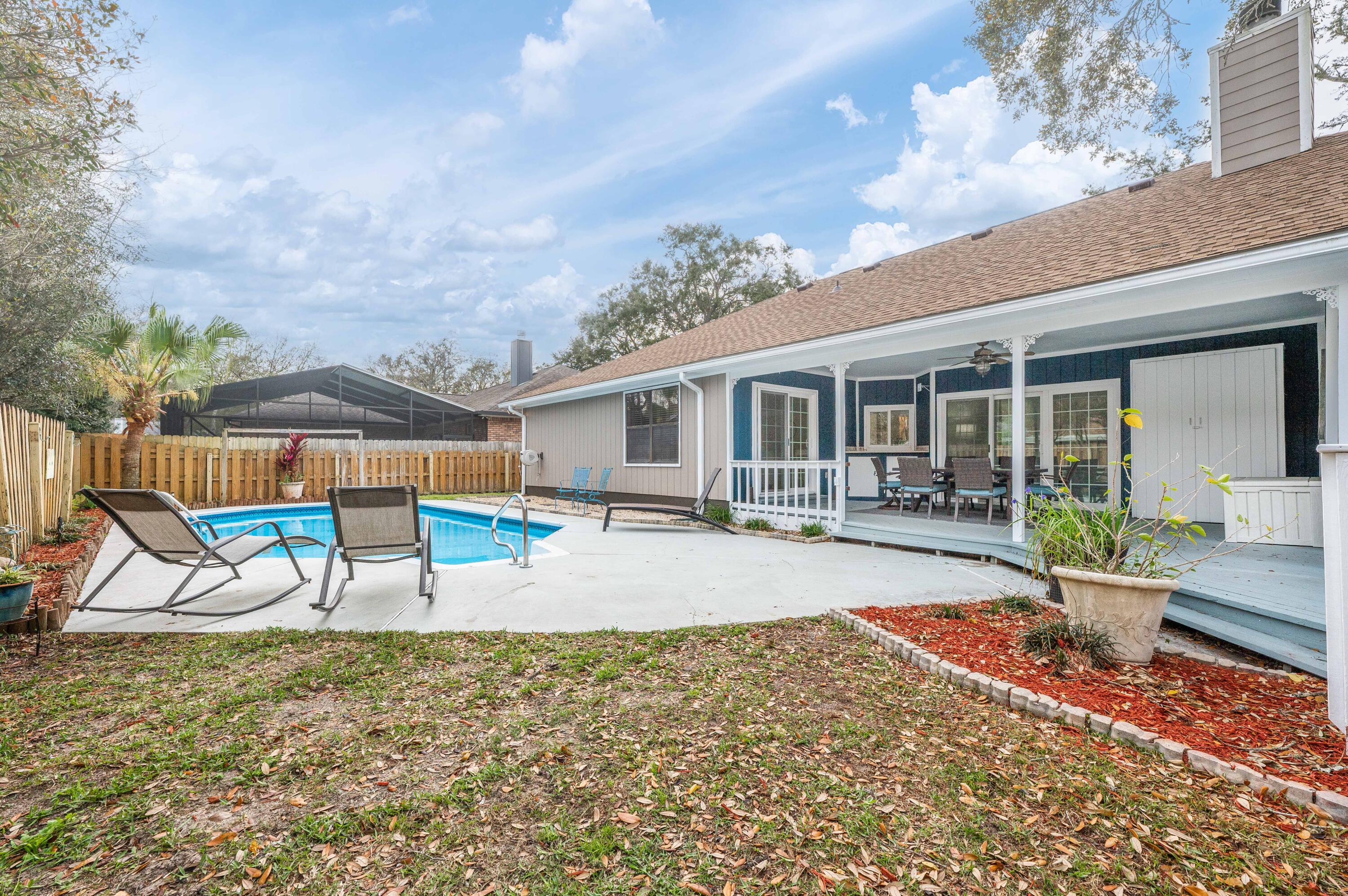 LAKE POINTE - Residential