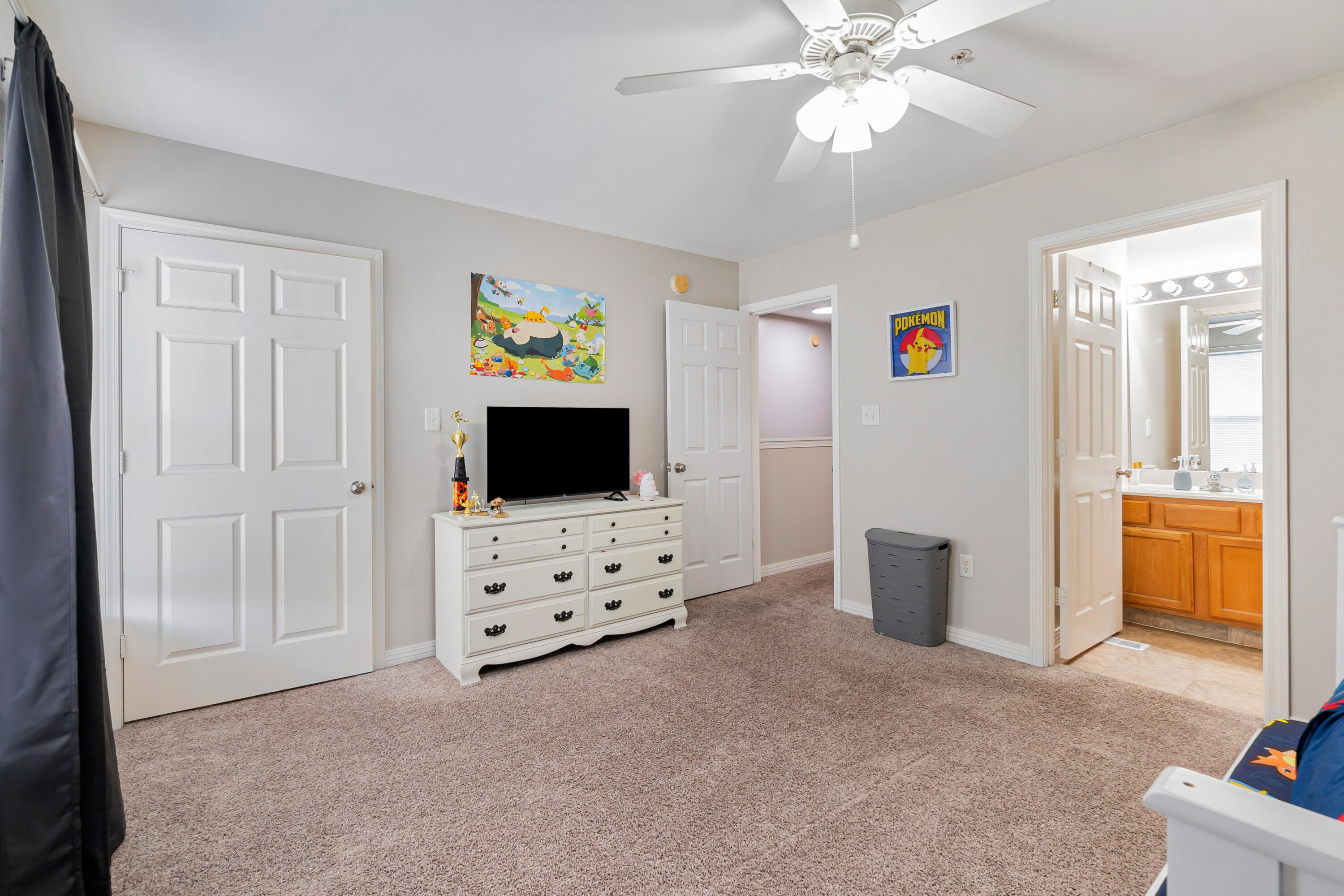 SHELL PARK CONDO - Residential