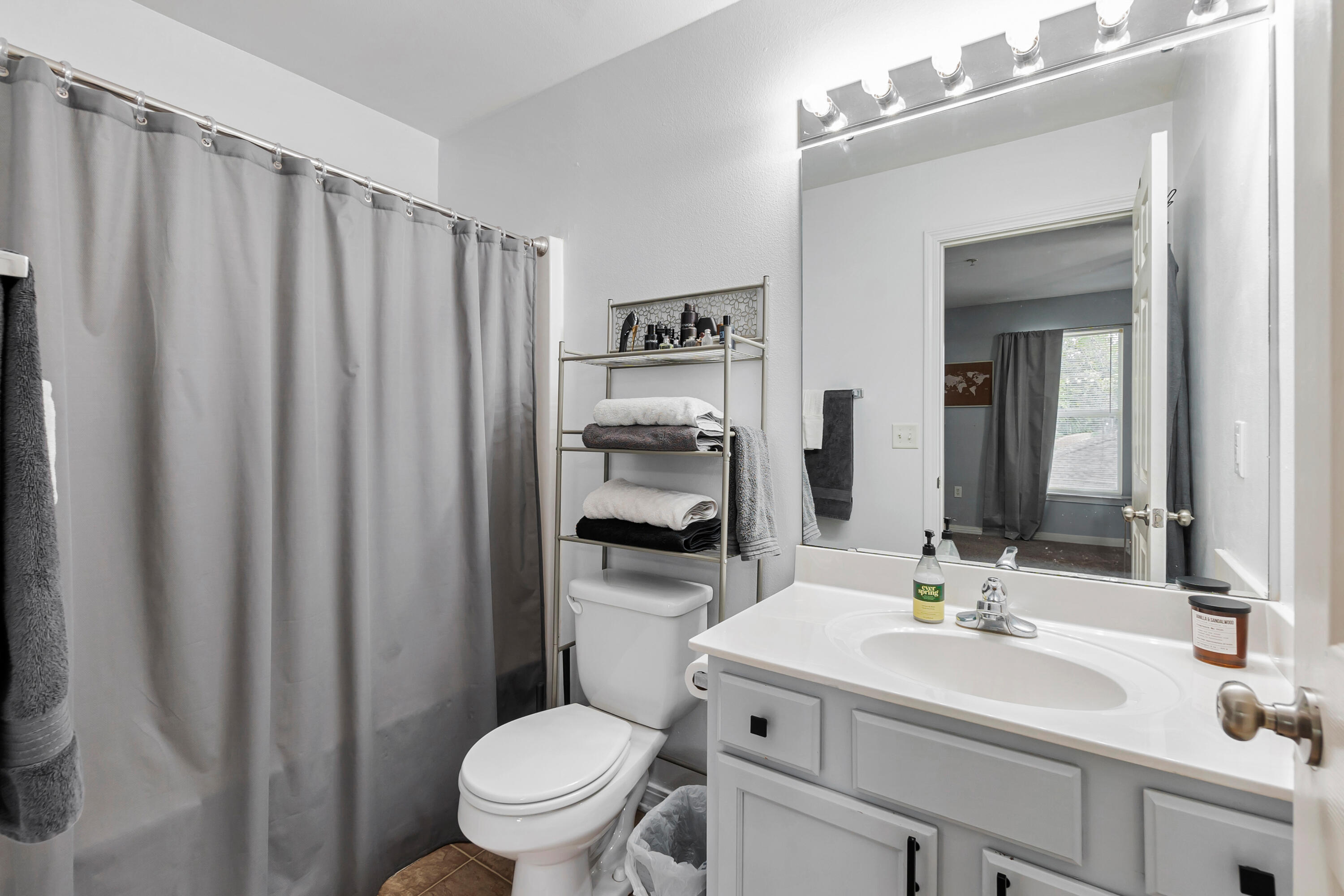 SHELL PARK CONDO - Residential
